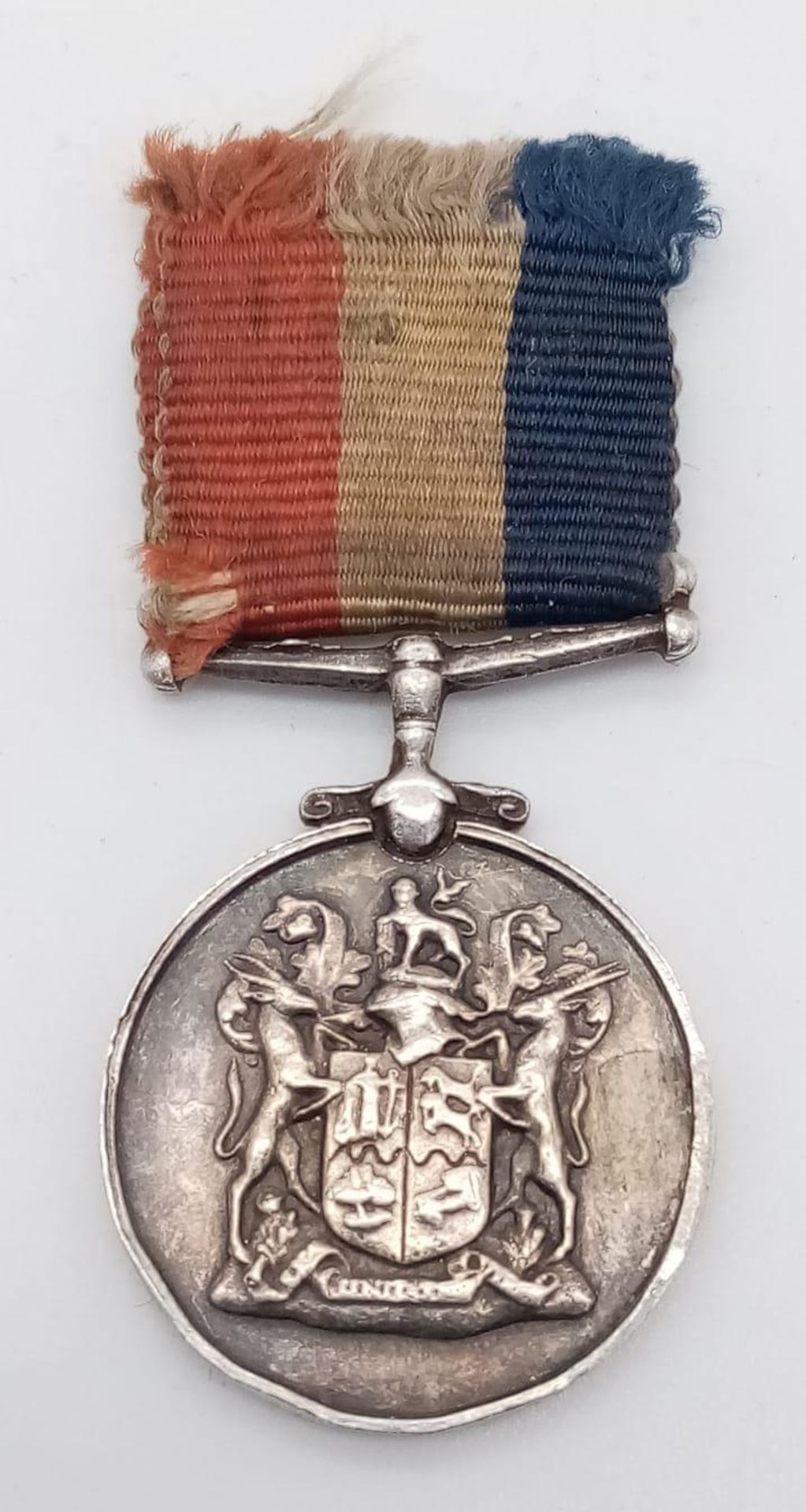 A South African War Services Medal. Medal measures 1.5cm wide and including the ribbon measures 3. - Image 2 of 2