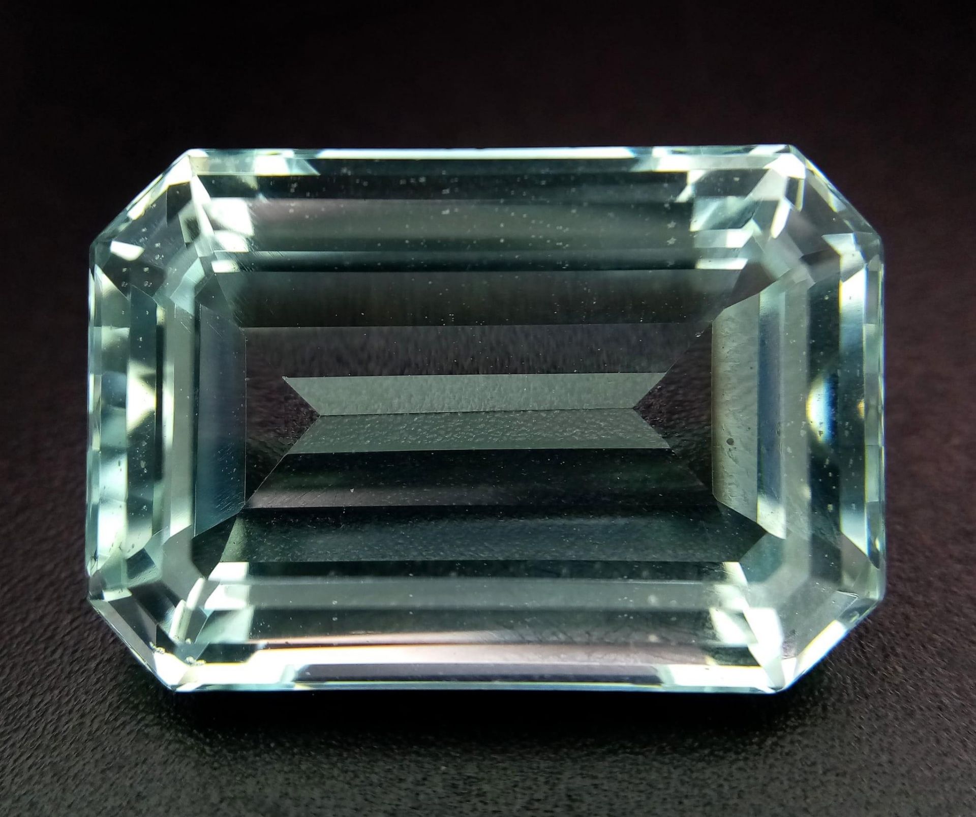 A PAIR OF NATURAL AQUAMARINE GEMSTONES, 24.72ct AND 24.92ct OCTAGONAL STEP CUT, EYE CLEAN, AND - Bild 6 aus 10