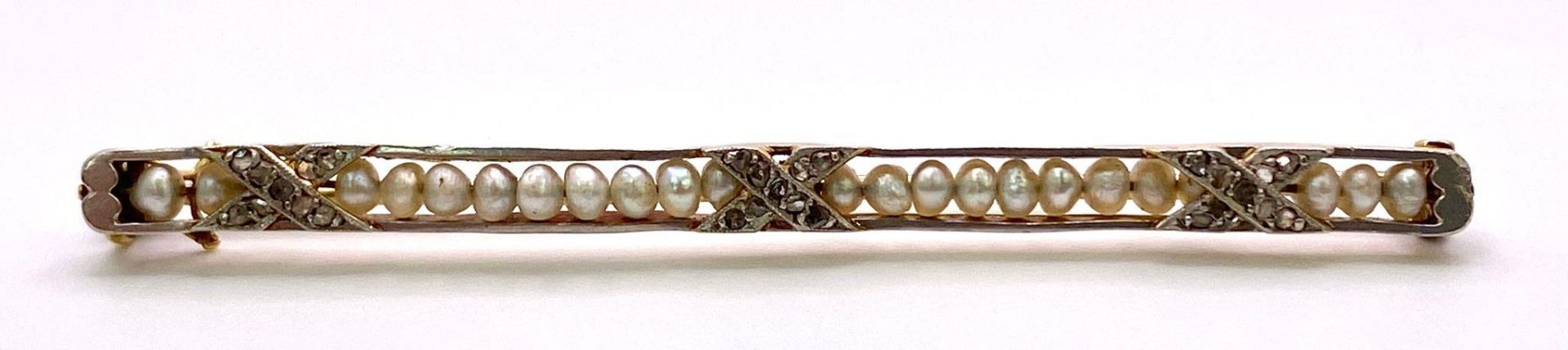 An Antique Mid-Karat Gold, Pearl and Diamond Bar Brooch. 6.5cm length. 5.24g total weight. - Bild 4 aus 9