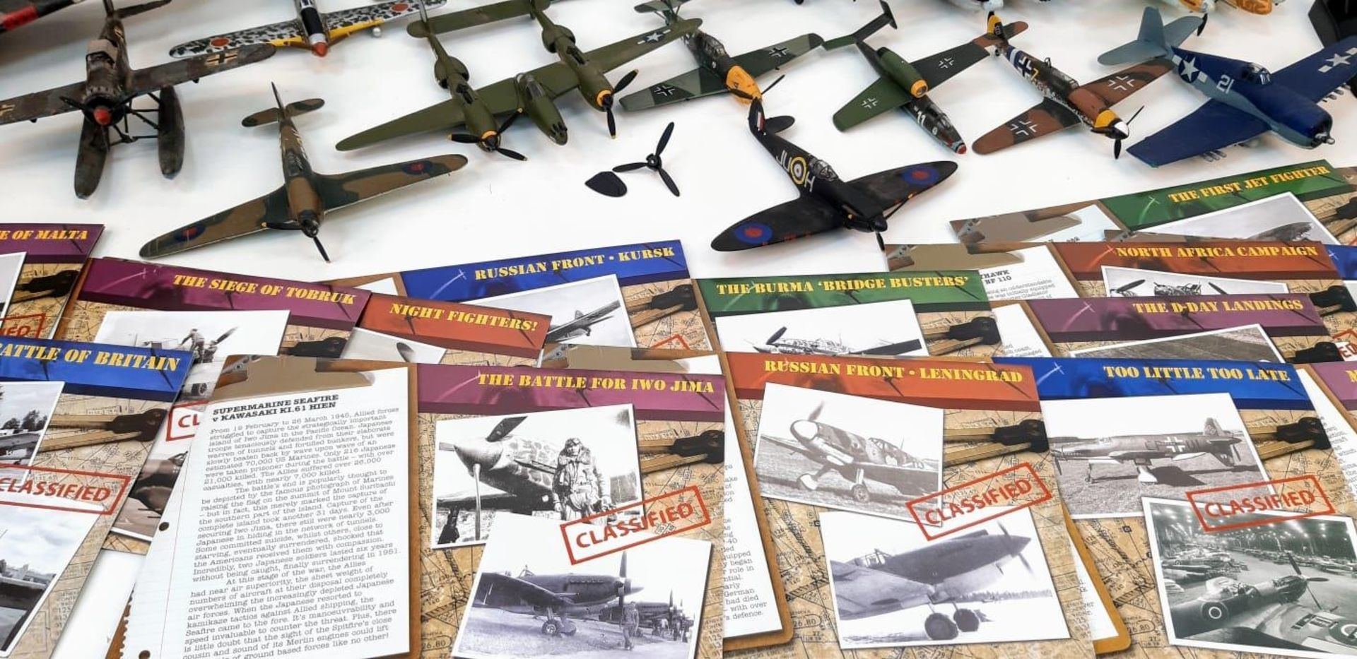 A Collection of Battle of Britain Model Fighter Planes. Over thirty die-cast metal planes with - Bild 7 aus 8