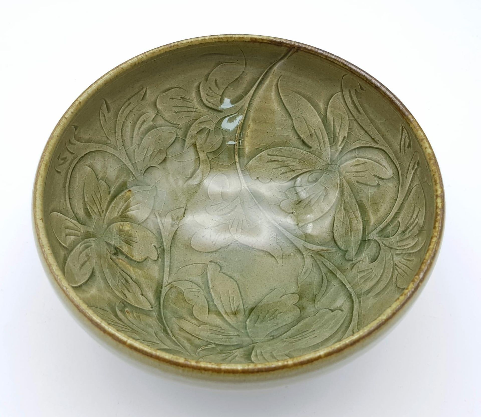 An Antique Chinese Celadon Peony Porcelain Bowl. Wonderful floral pattern with green foliage - Image 3 of 5