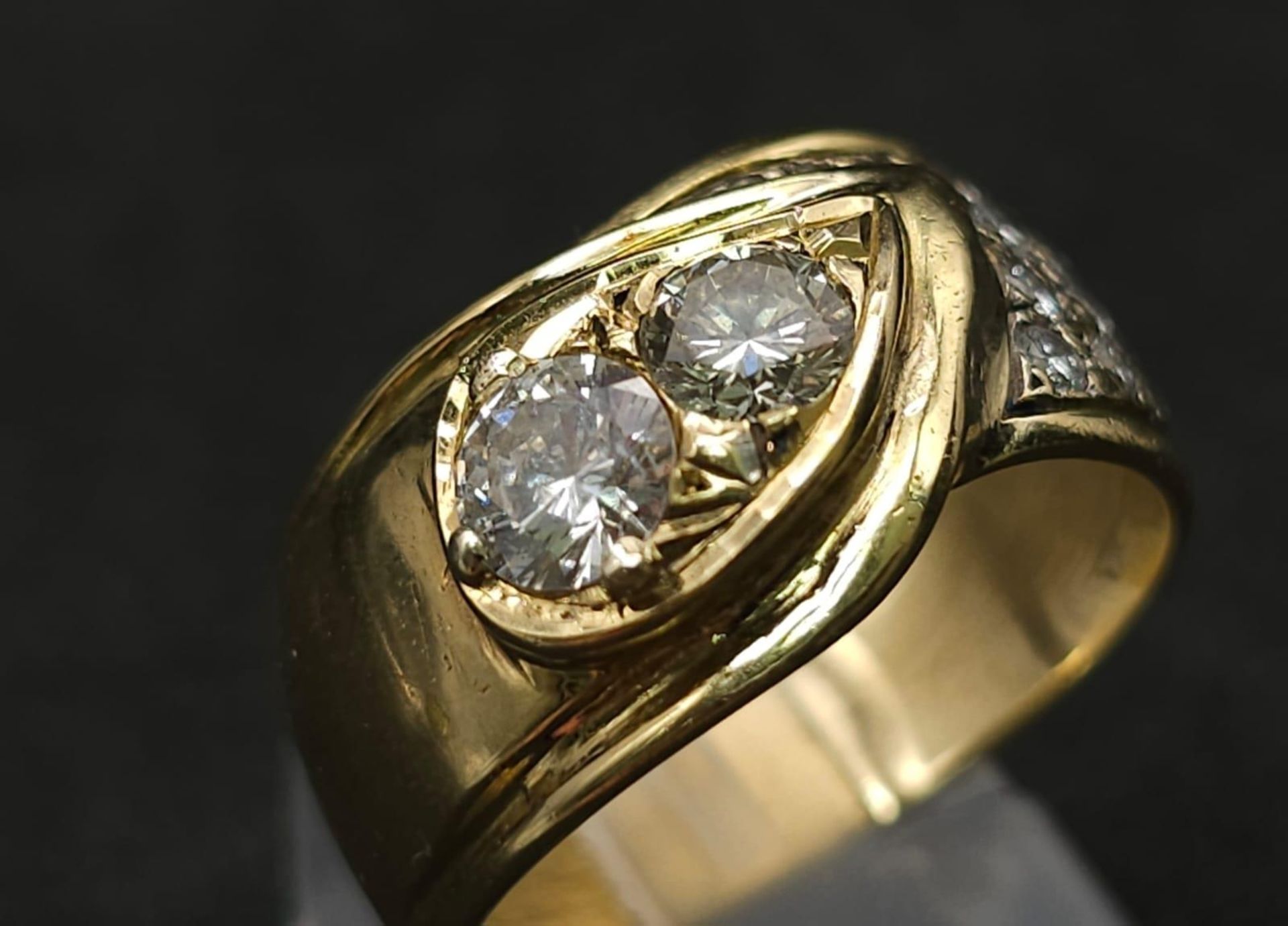 An 18kt Yellow Gold Ring with a duo of Round Cut Diamonds on one side, offset by a pavement of - Image 4 of 8