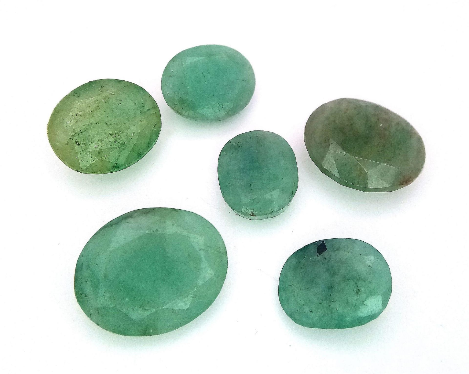 A 29.80ctw Oval Cut Faceted Colour Enhanced Emerald Gemstones Lot. Ref: CV36 - Image 2 of 3