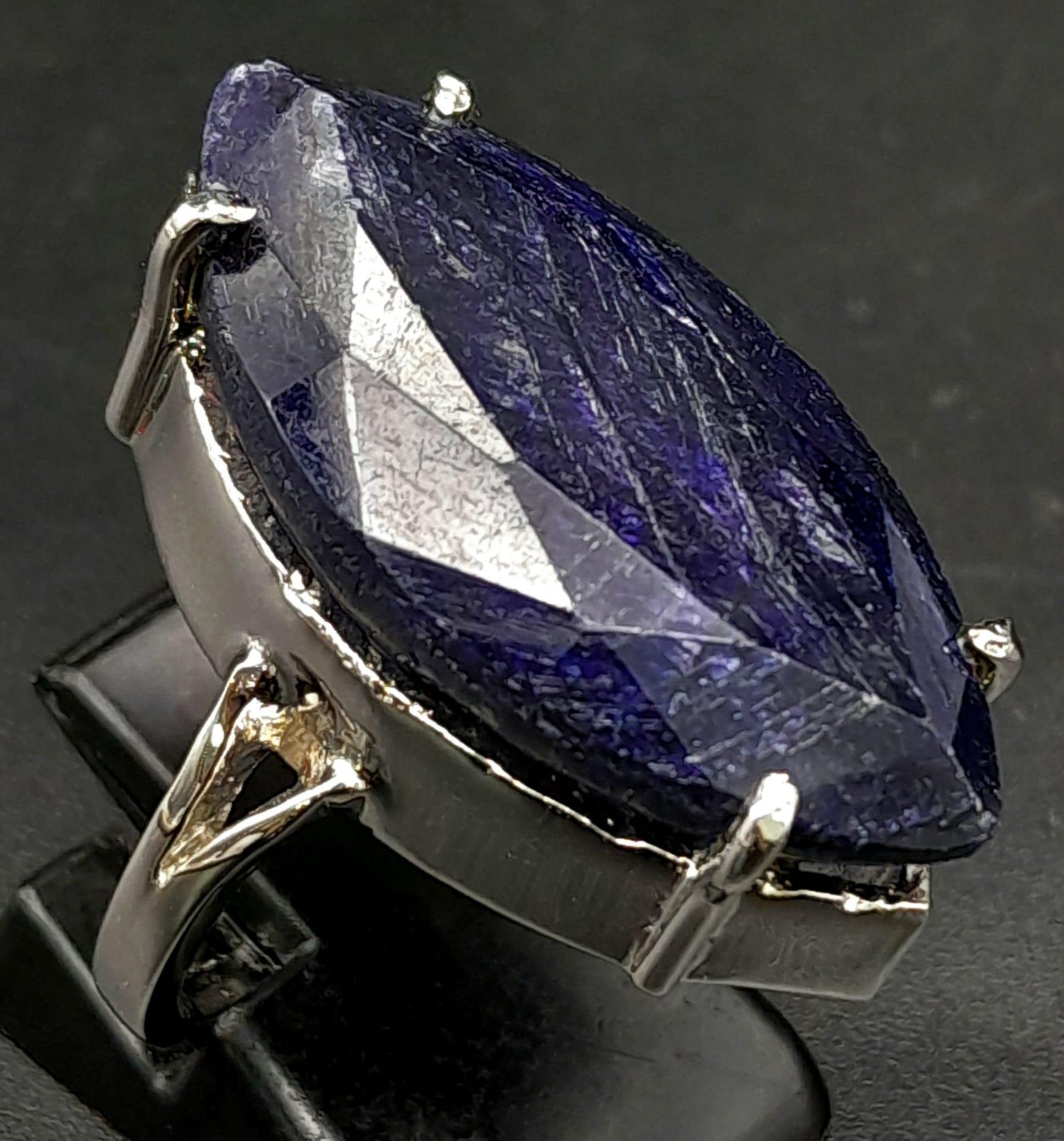 A Marquise Cut Blue Sapphire 925 Silver Ring. Size M. Sapphire - 60ct. 12.70g total weight. Comes - Image 3 of 5