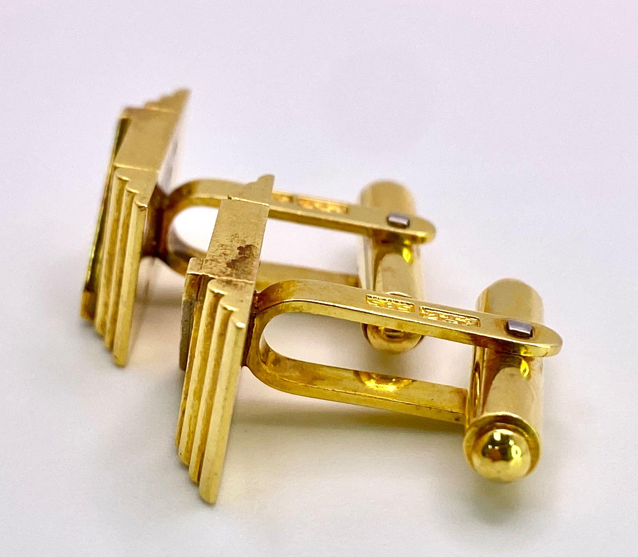 A Pair of 14K Yellow Gold and Diamond Cufflinks. Rich gold, rectangular cufflinks with a - Image 3 of 7