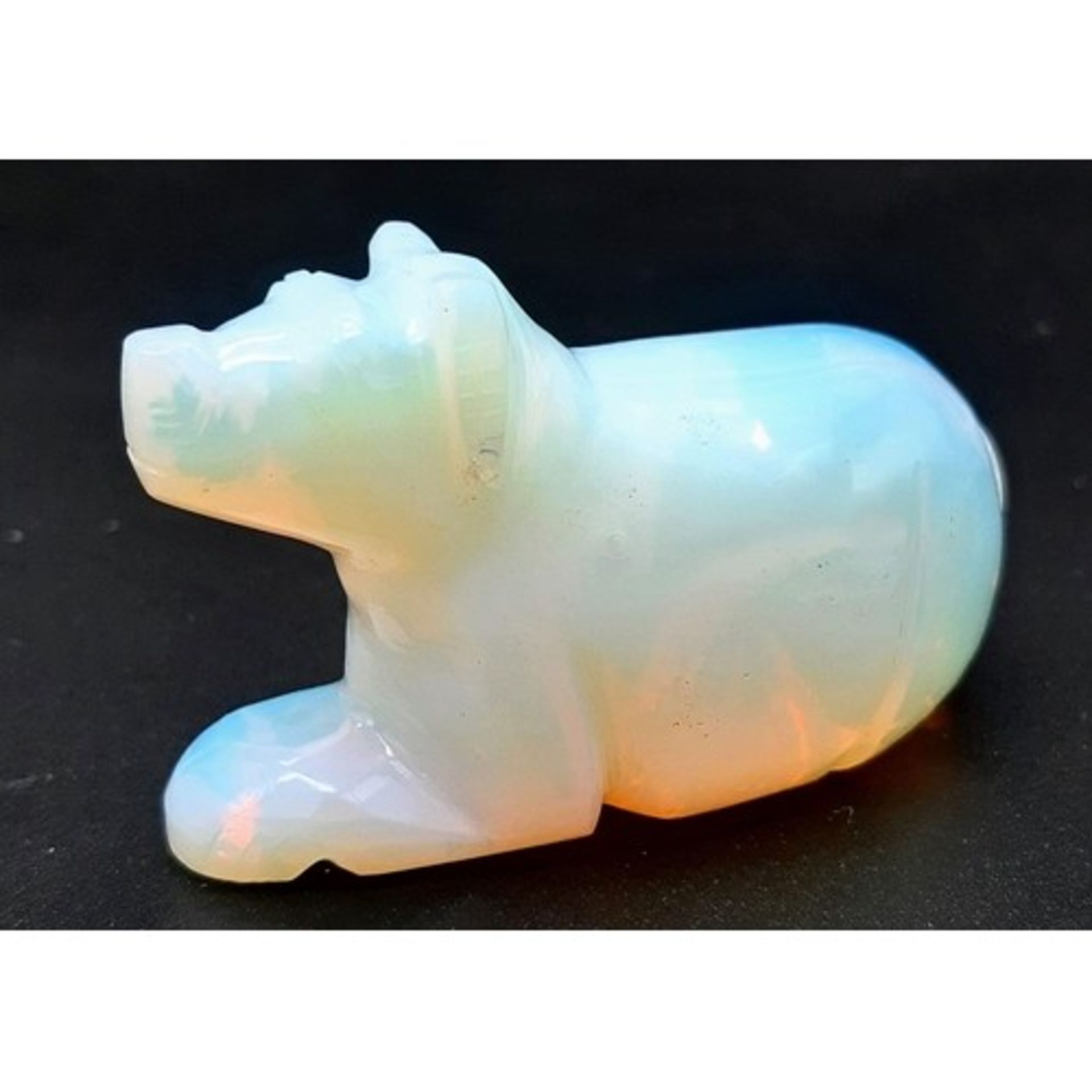 Charming Opalite Crystal Crouched Dog Figurine. 5cm x 3cm. - Bild 2 aus 3