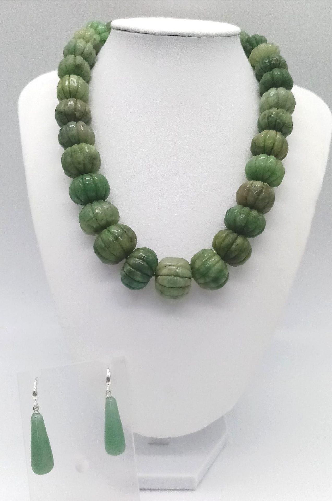 A Vintage Pumpkin Jade Necklace with a Pair of Jade Drop Earrings. Necklace - 42cm