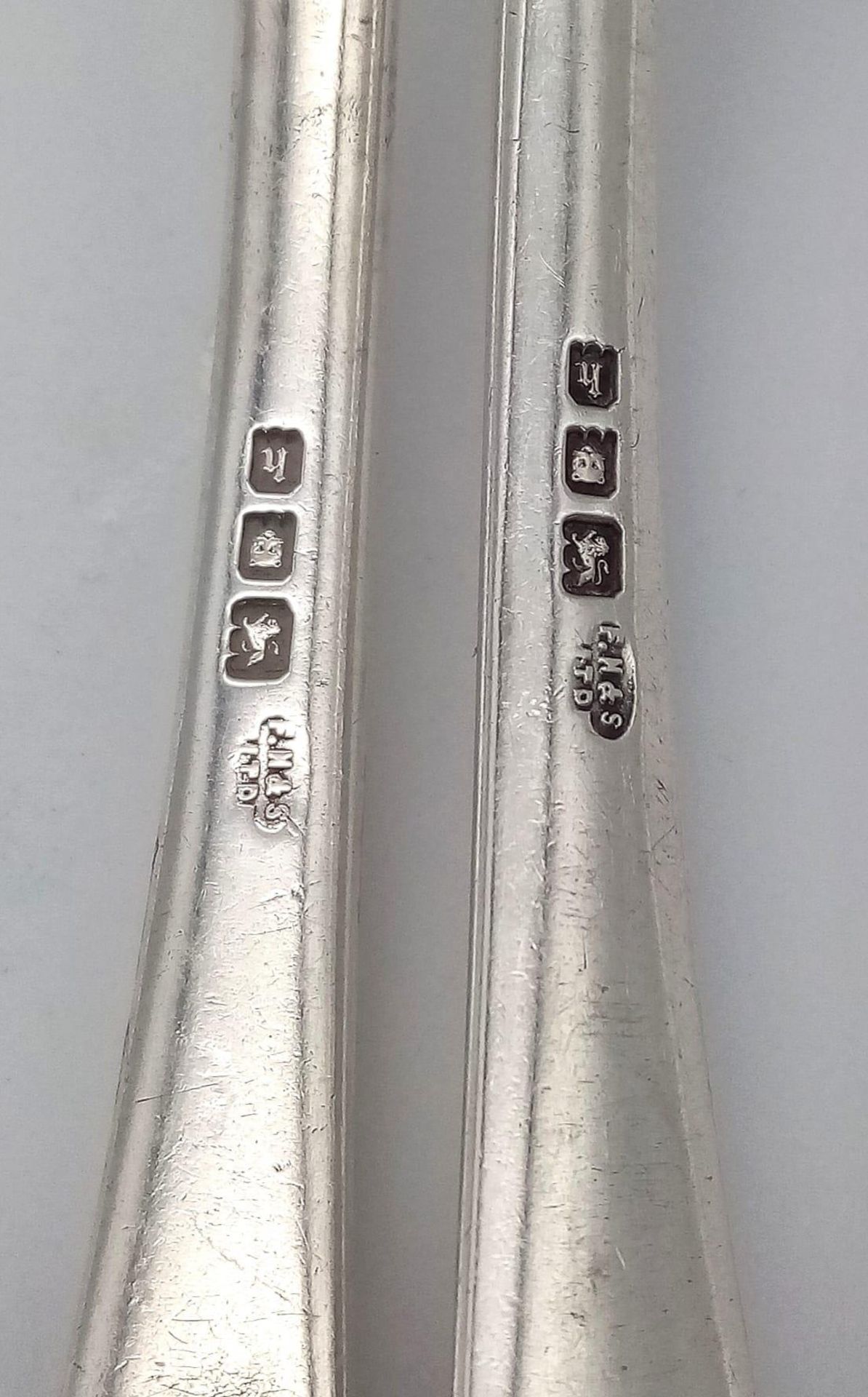 Two Antique Mid-Size Sterling Silver Ladles. 18cm. 158g. Hallmarks for London 1923 - Bild 2 aus 2