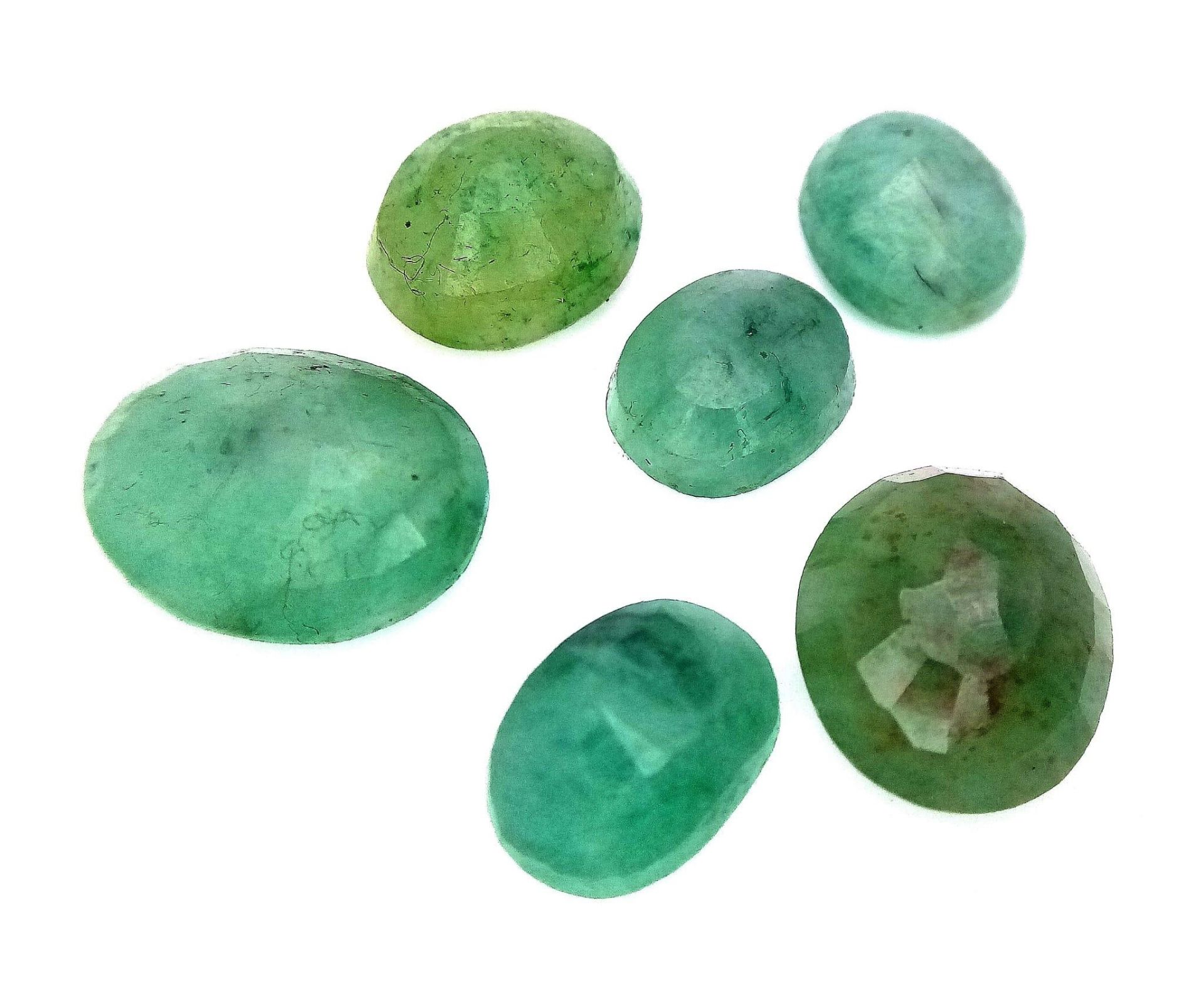 A 29.80ctw Oval Cut Faceted Colour Enhanced Emerald Gemstones Lot. Ref: CV36