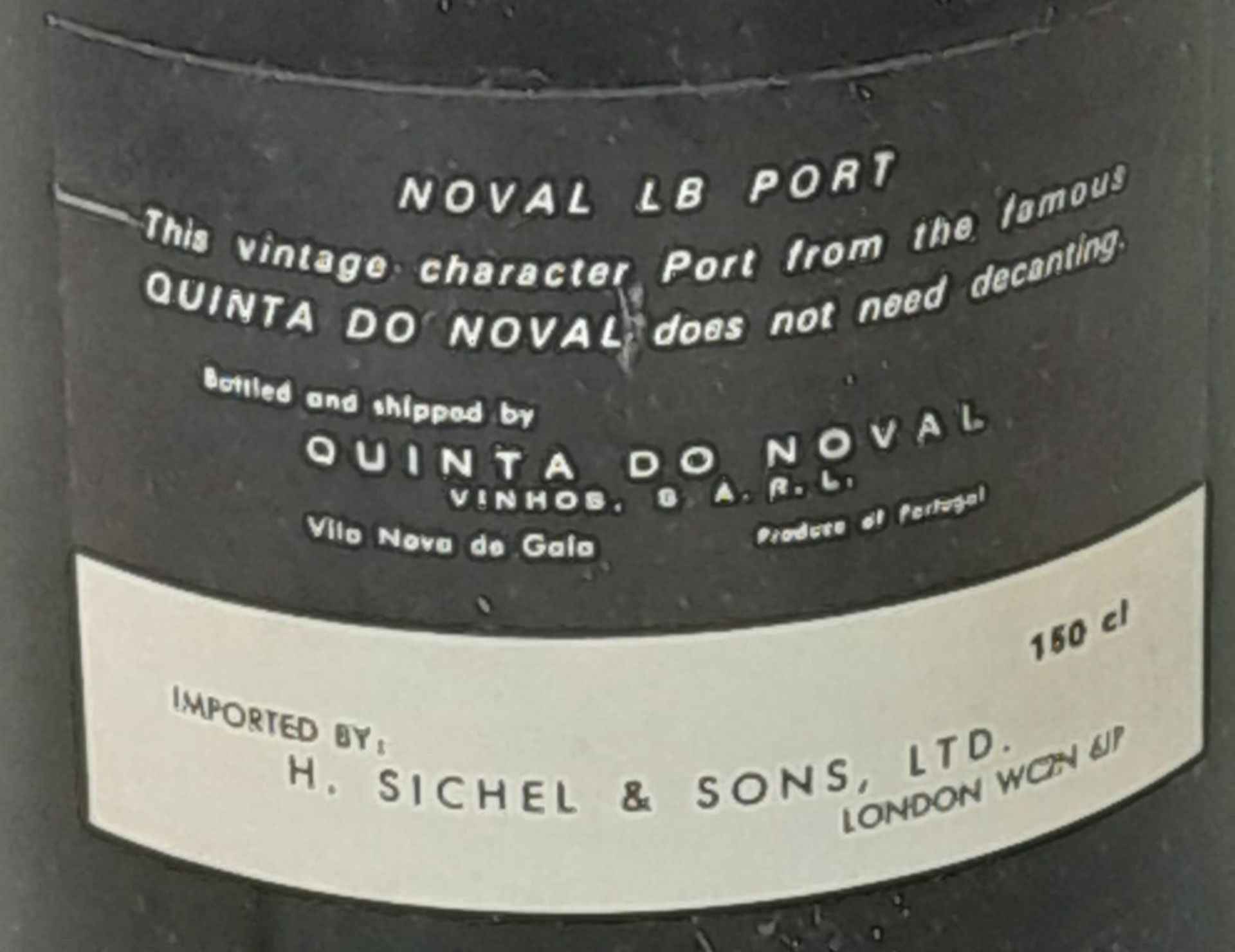A Large Bottle of Noval LB Port in a Wooden Case - 150cl. - Bild 4 aus 7