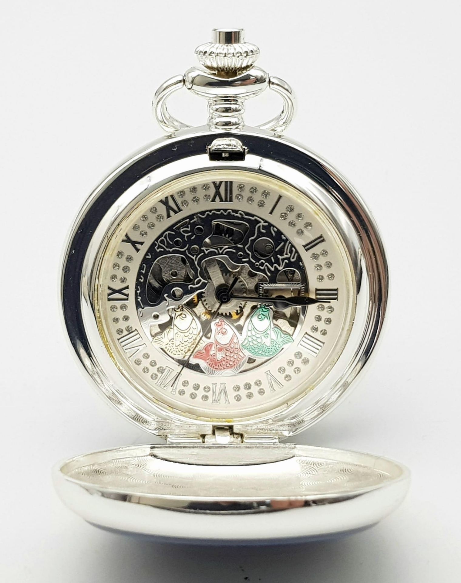 A Manual Wind Silver Plated Pocket Watch Detailing the Famous Steam Train ‘City of Truro’. The First - Bild 4 aus 10