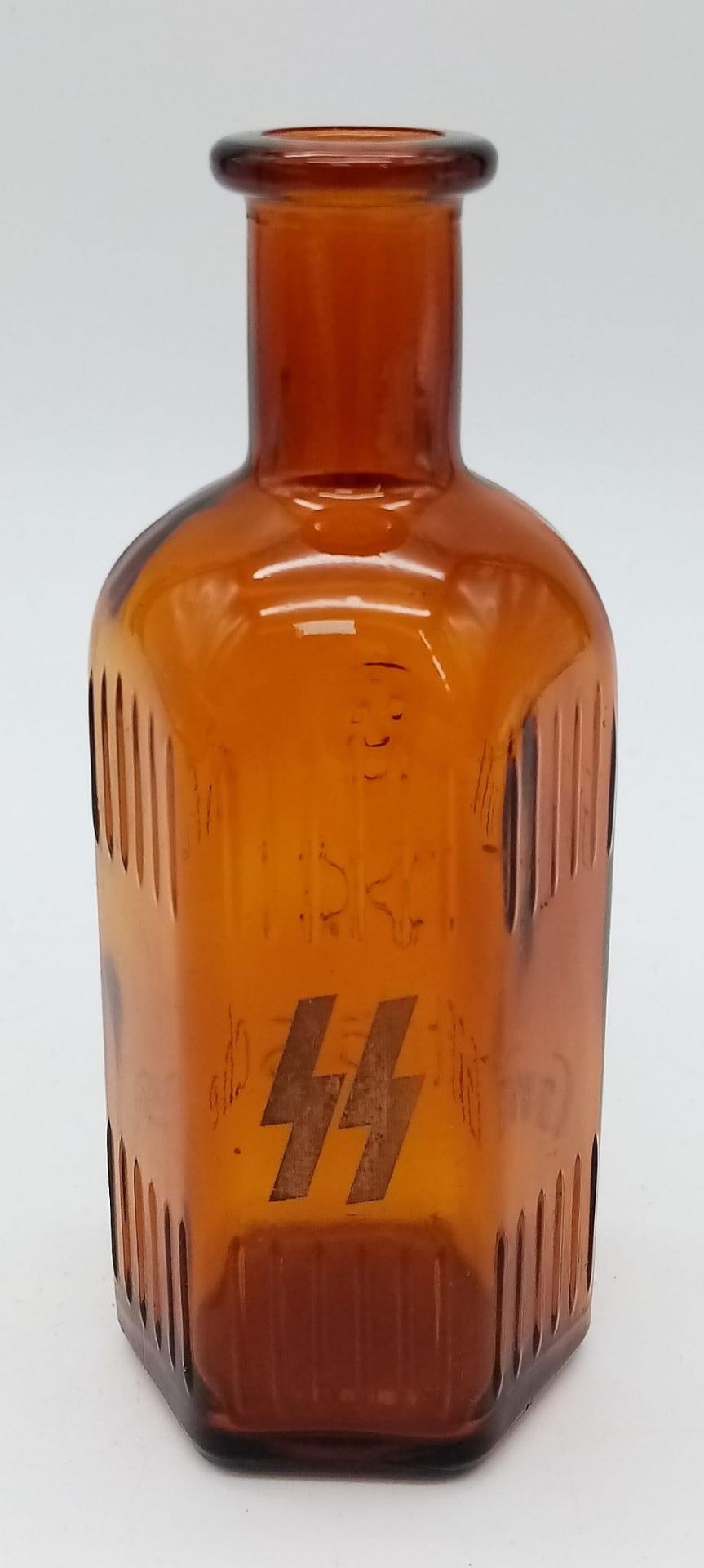 WW2 German Waffen SS Poison Bottle. Marke “Gift”