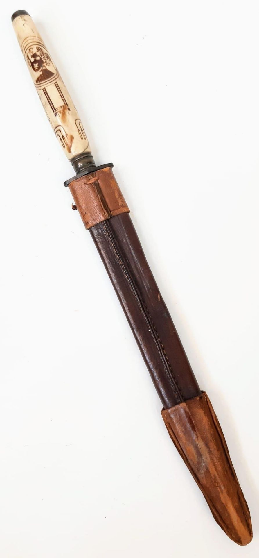 An Antique Unique Art Nouveau Decorated Bone Handle Stiletto Dagger in Leather Sheath. 29cm Length. - Bild 8 aus 12