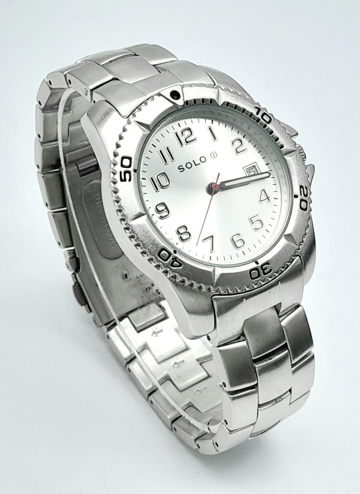 A Men’s Stainless Steel Date Watch by Solo. 42mm Case. New Battery Fitted April 2024. Comes with its - Image 5 of 15