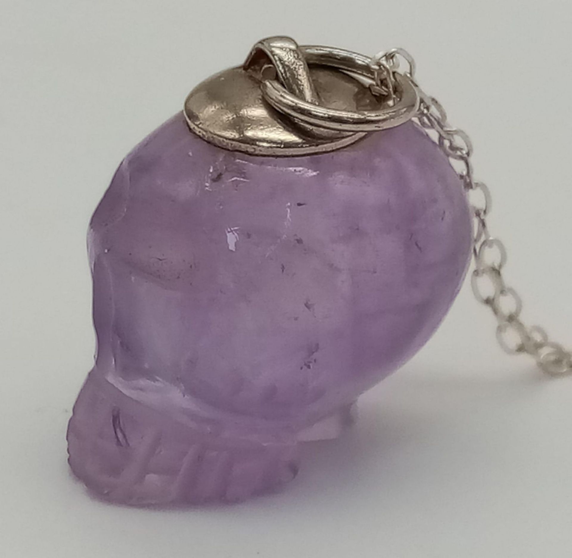 A Sterling Silver Carved Amethyst Skull Pendant Necklace. 42cm Length. Pendant Measures 2cm - Bild 5 aus 10