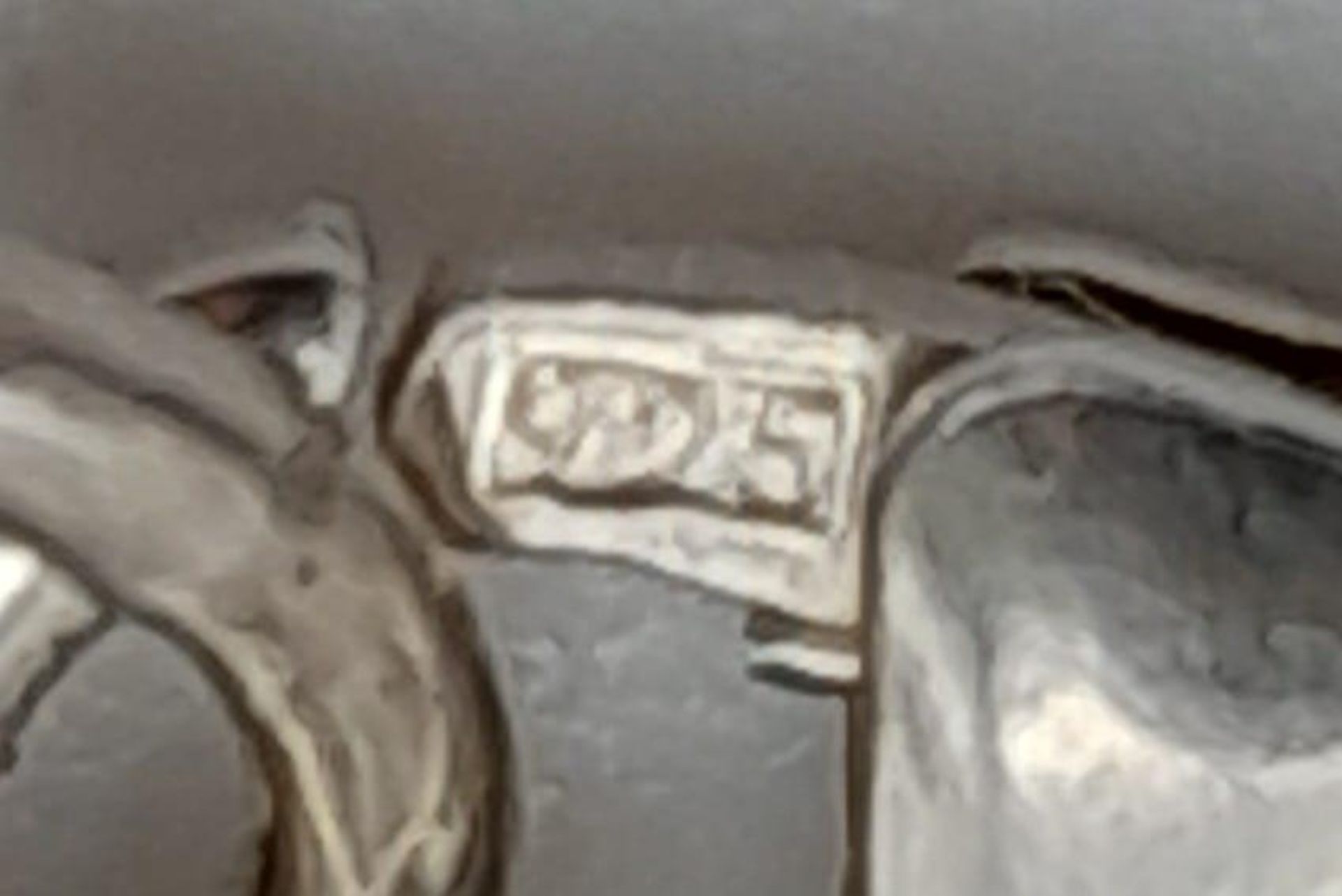 A Sterling Silver Red Stone Cabochon Set Bracelet. 19cm Length. 1.3cm Width. Gross Weight 12.75 - Bild 8 aus 10