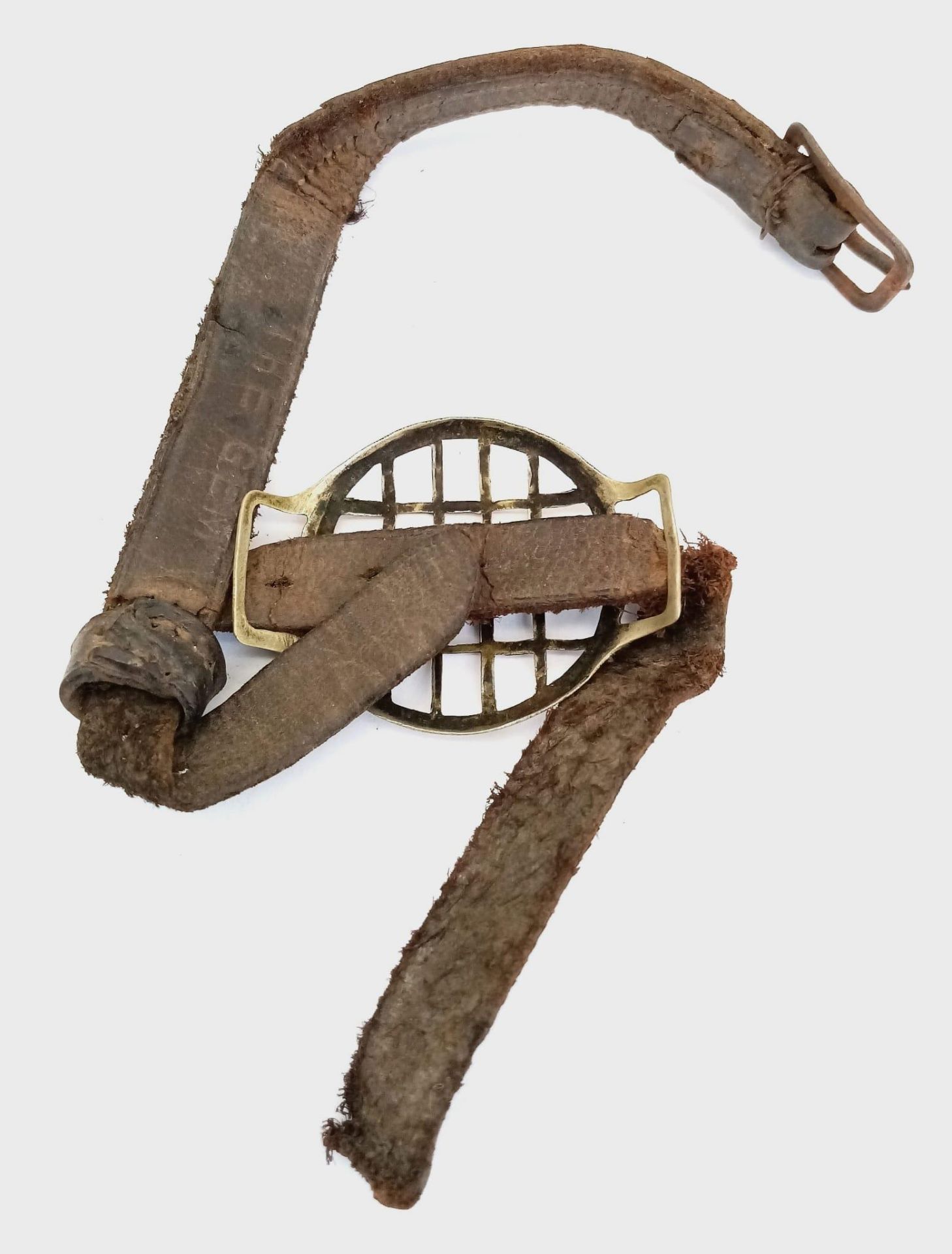 WW1 British Officers Trench Watch Strap Face Protector know as the Shrapnel Cover. The strap has had - Bild 3 aus 5