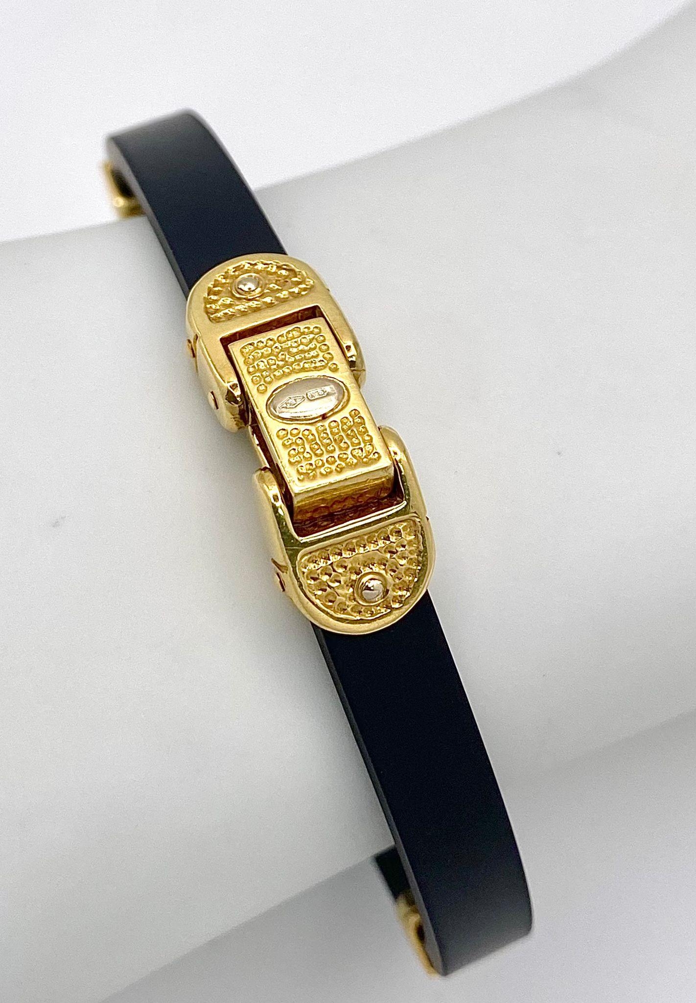 A Bersani Designer Black Silicone and 18K Yellow Gold Stylish Comfort Bracelet. - Image 4 of 6