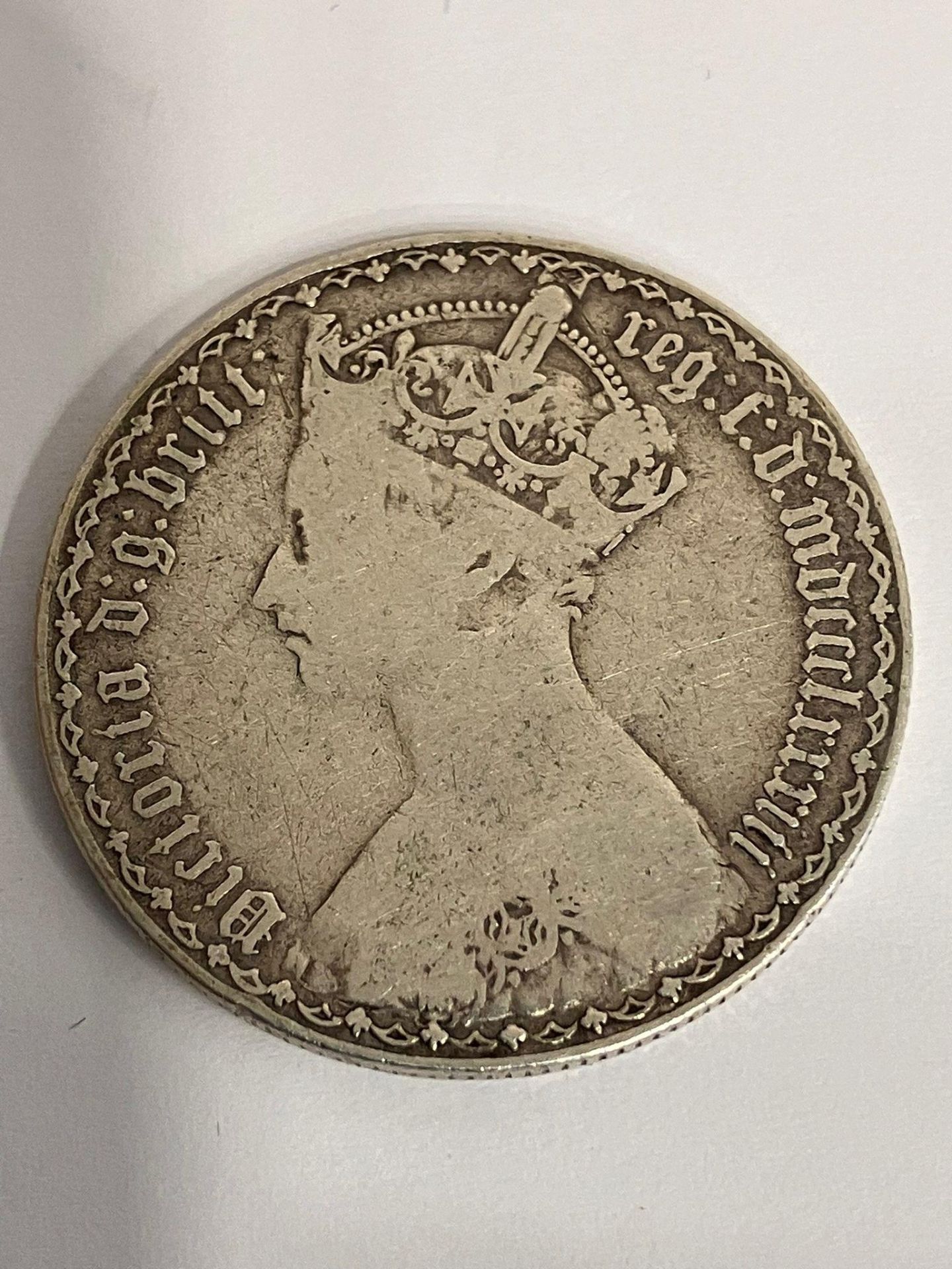 1883 SILVER GOTHIC FLORIN. Very fine/extra fine condition. - Bild 2 aus 3