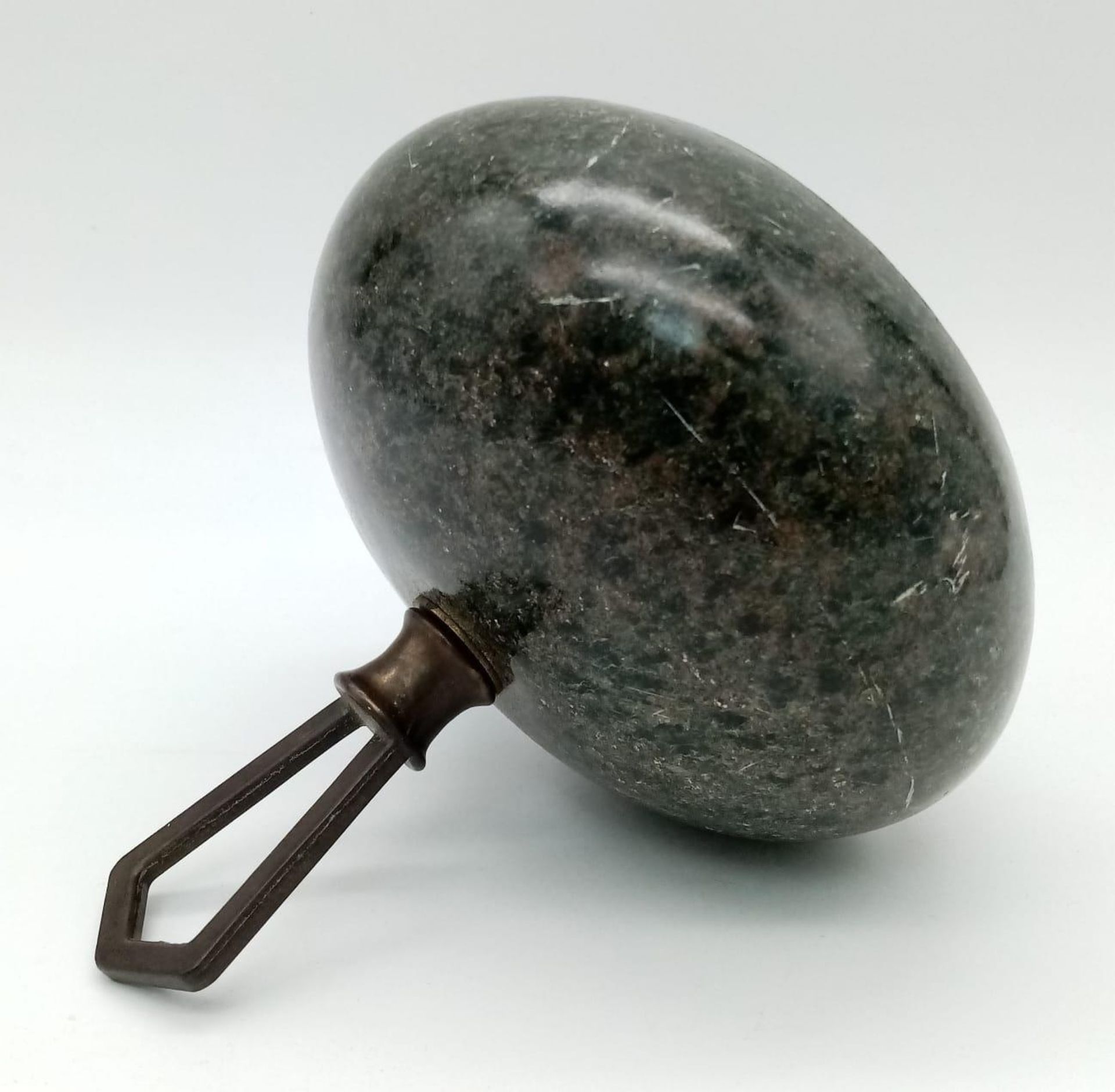 A Vintage Granite Small Curling Stone! The perfect paperweight. 14cm x 16cm. Made by Nigel Owen. - Image 2 of 4