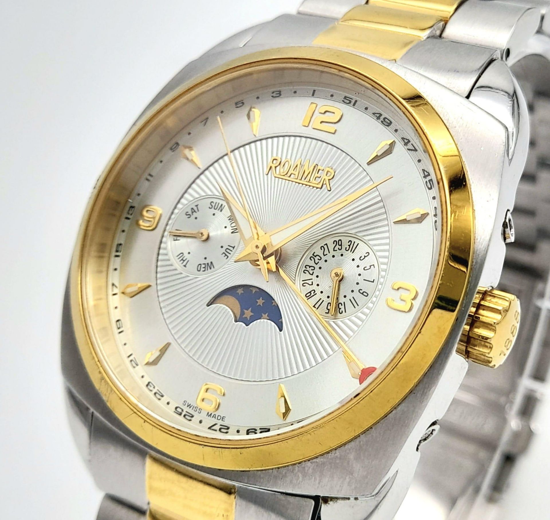 a "roamer" moon phase watch with 2 subdials on a stainless strap , quartz movement . 36mm - Bild 2 aus 14