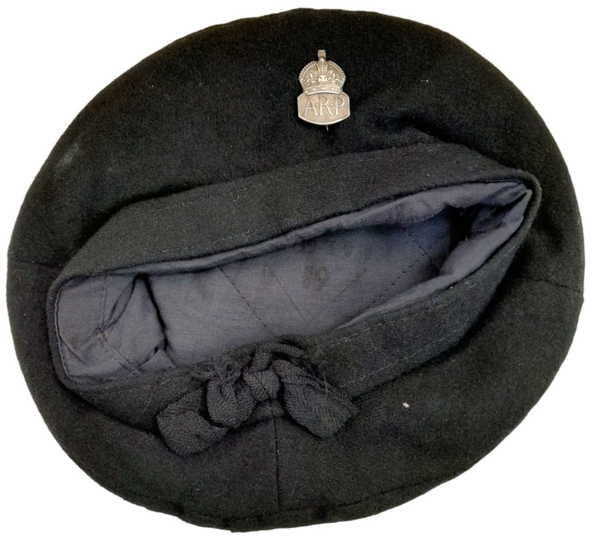 British Home Front 1940s Dated Scottish Black Tam-o’-shanter with hall marked silver A.R.P (Air Raid - Bild 6 aus 9