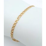 A 9K Yellow Gold Long Bracelet. 22cm. 2.27g weight.