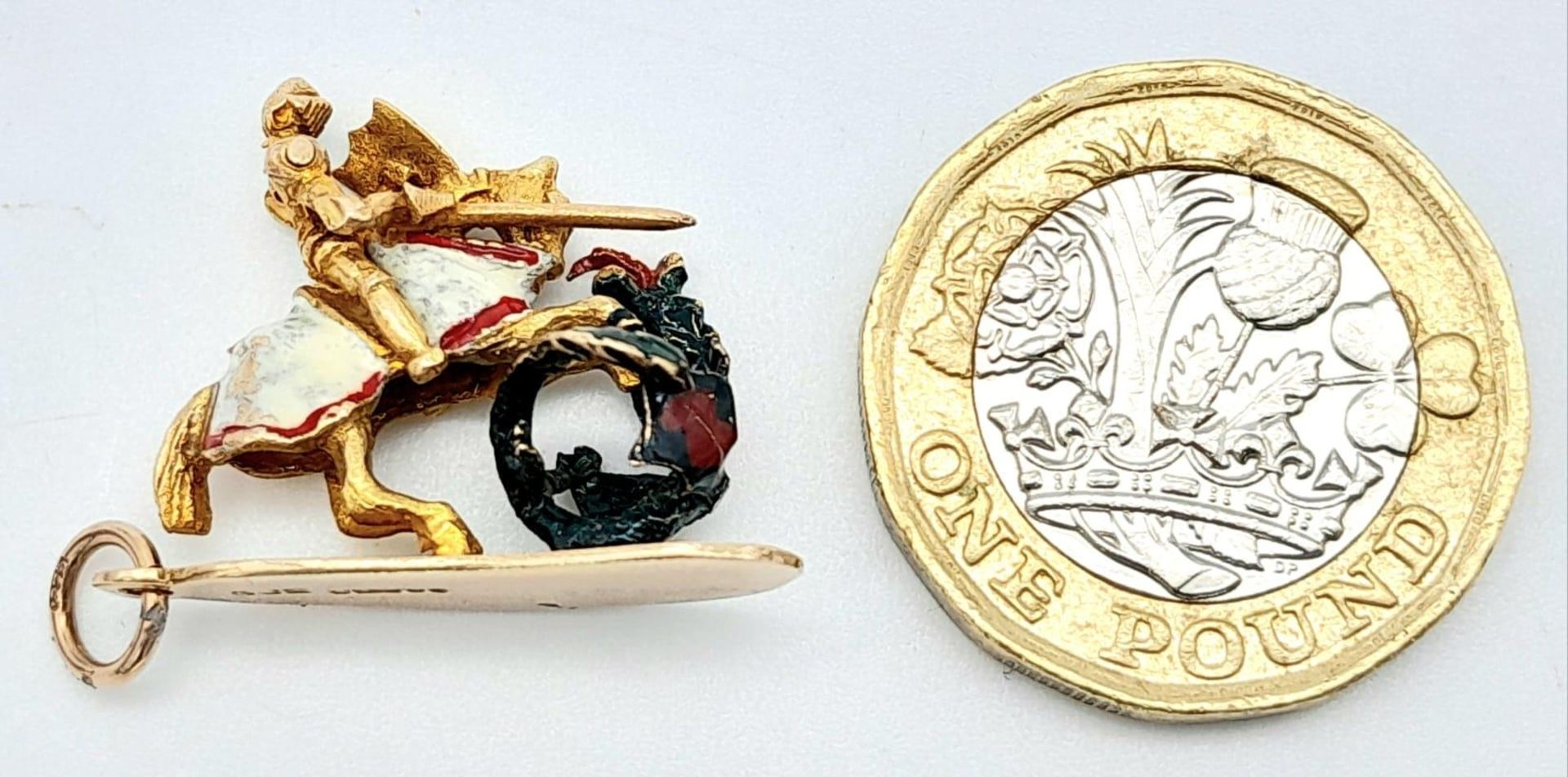 A 9K YELLOW GOLD ENAMELLED ST GEORGE & DRAGON CHARM - AMAZING DETAIL! 4.6G - Bild 3 aus 4