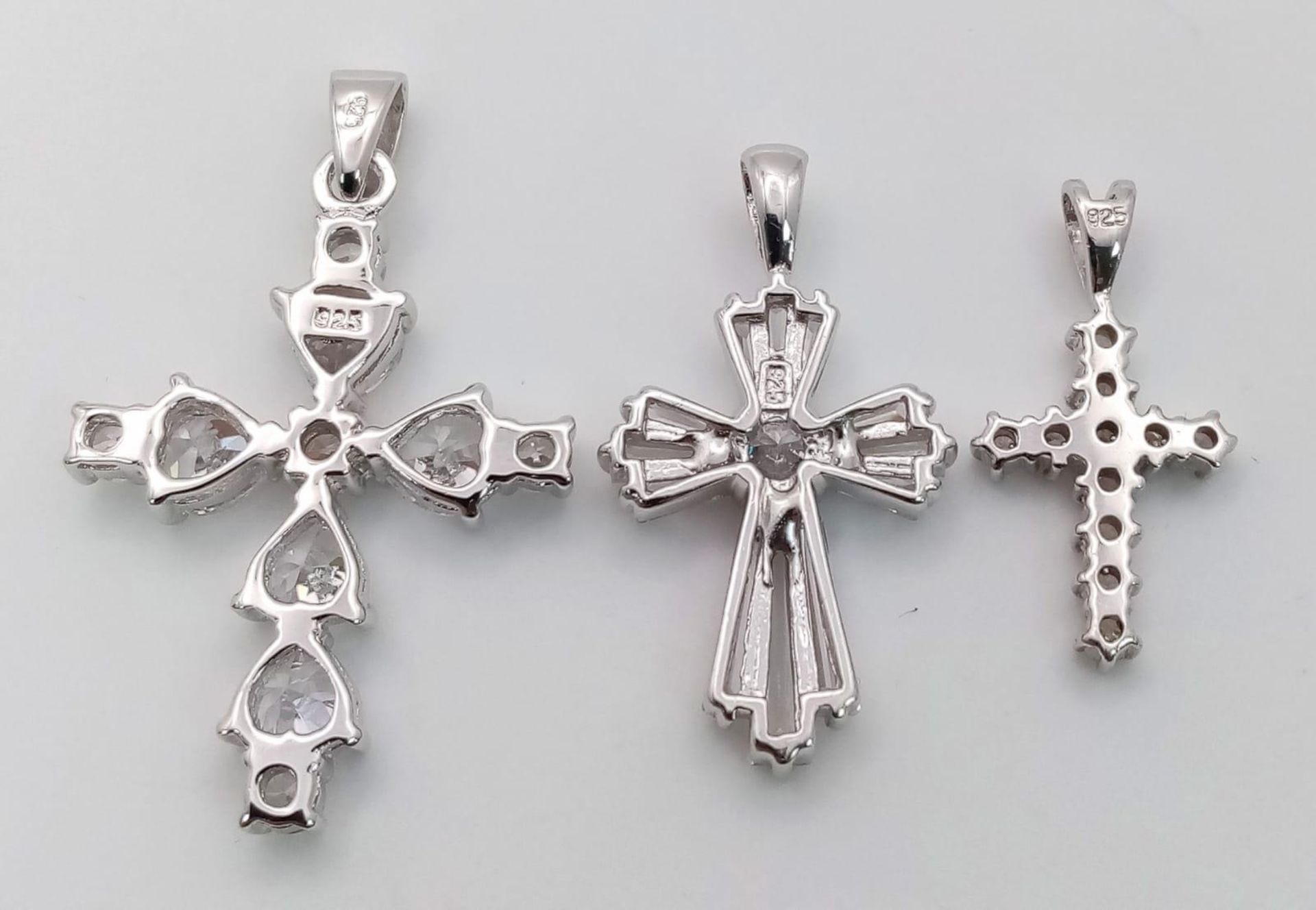 3 X STERLING SILVER STONE SET CROSSES PENDANTS, WEIGHT 8.1G, SEE PHOTOS FOR DETAILS - Image 2 of 12