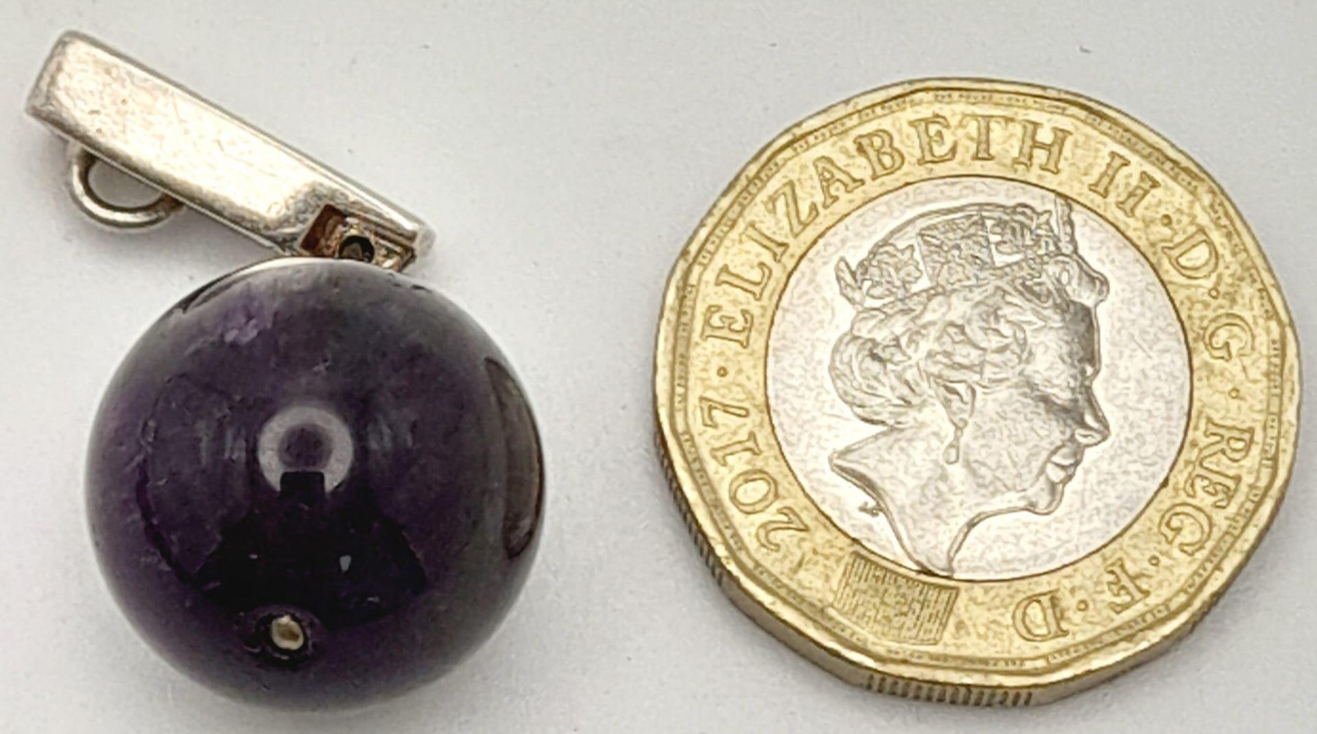 A Sterling Silver Purple Stone Set Ball Pendant. 3.2cm length, 6.9g total weight. REF: SC 7090 - Image 9 of 9