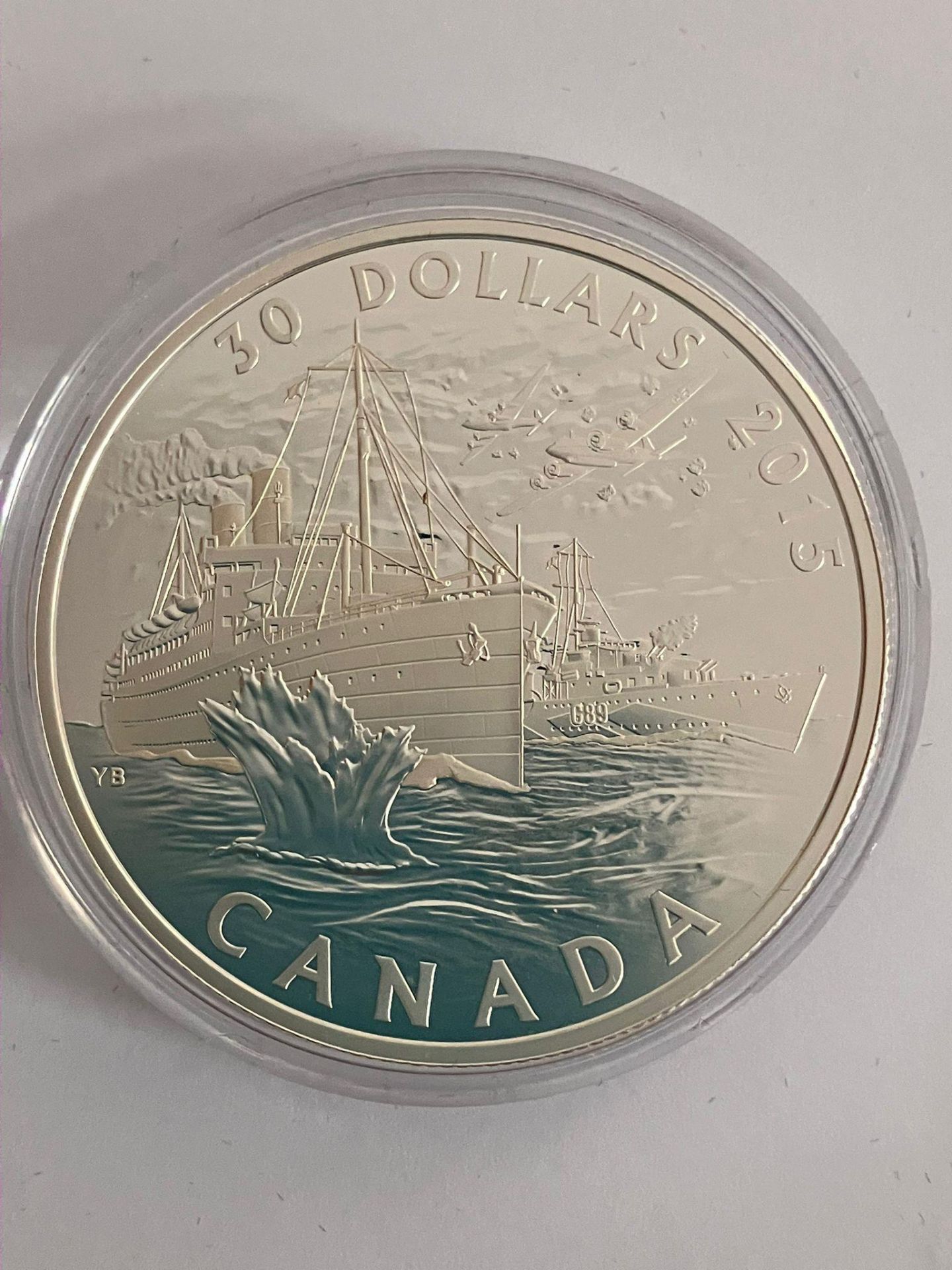 2015 CANADA 30 DOLLAR SILVER COIN. Commemorating the Battle of the Atlantic. Issued by the - Image 5 of 5