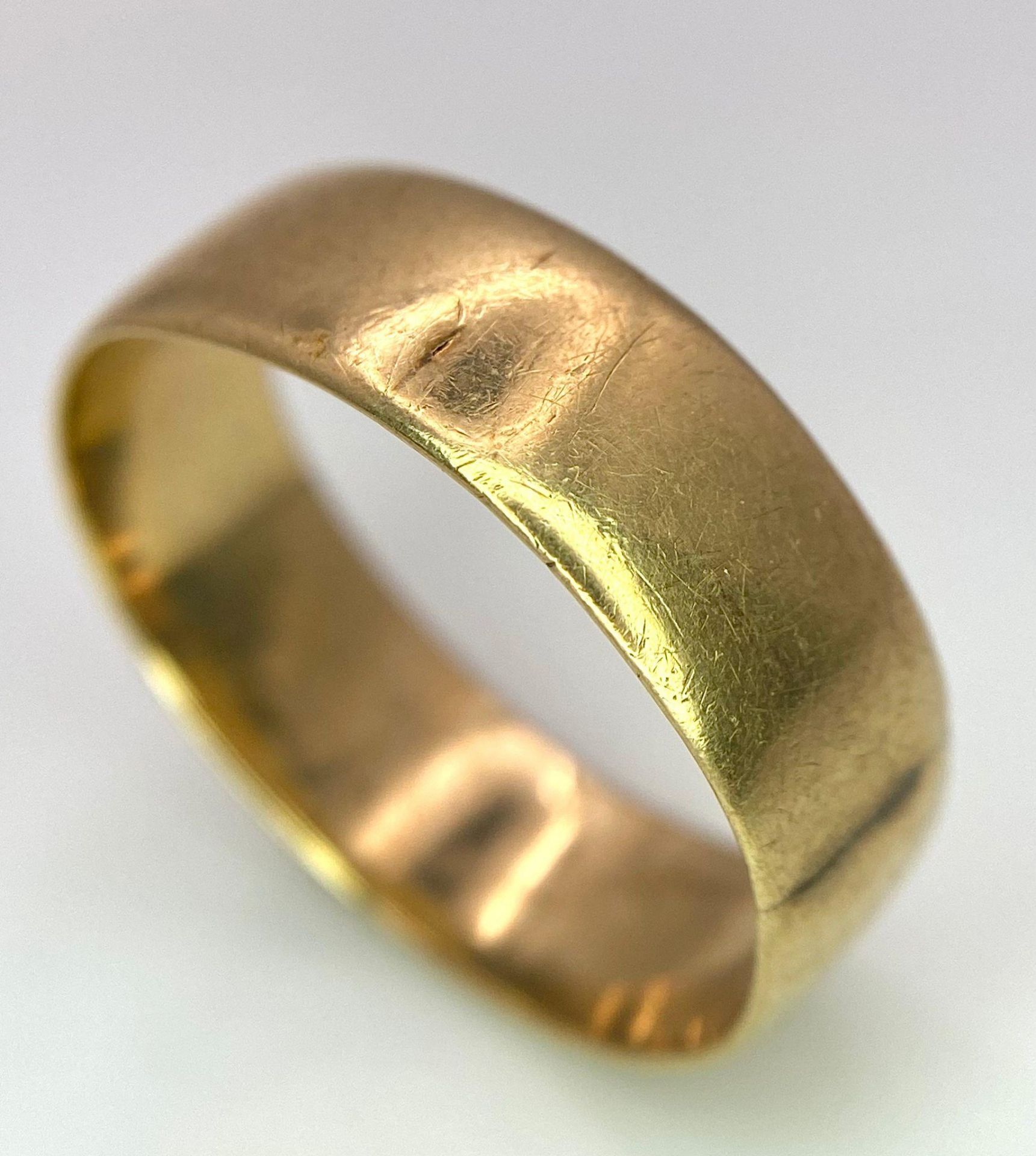 A Vintage 9K Band Ring. Size U. 4.33g weight. 7mm width. - Image 3 of 5