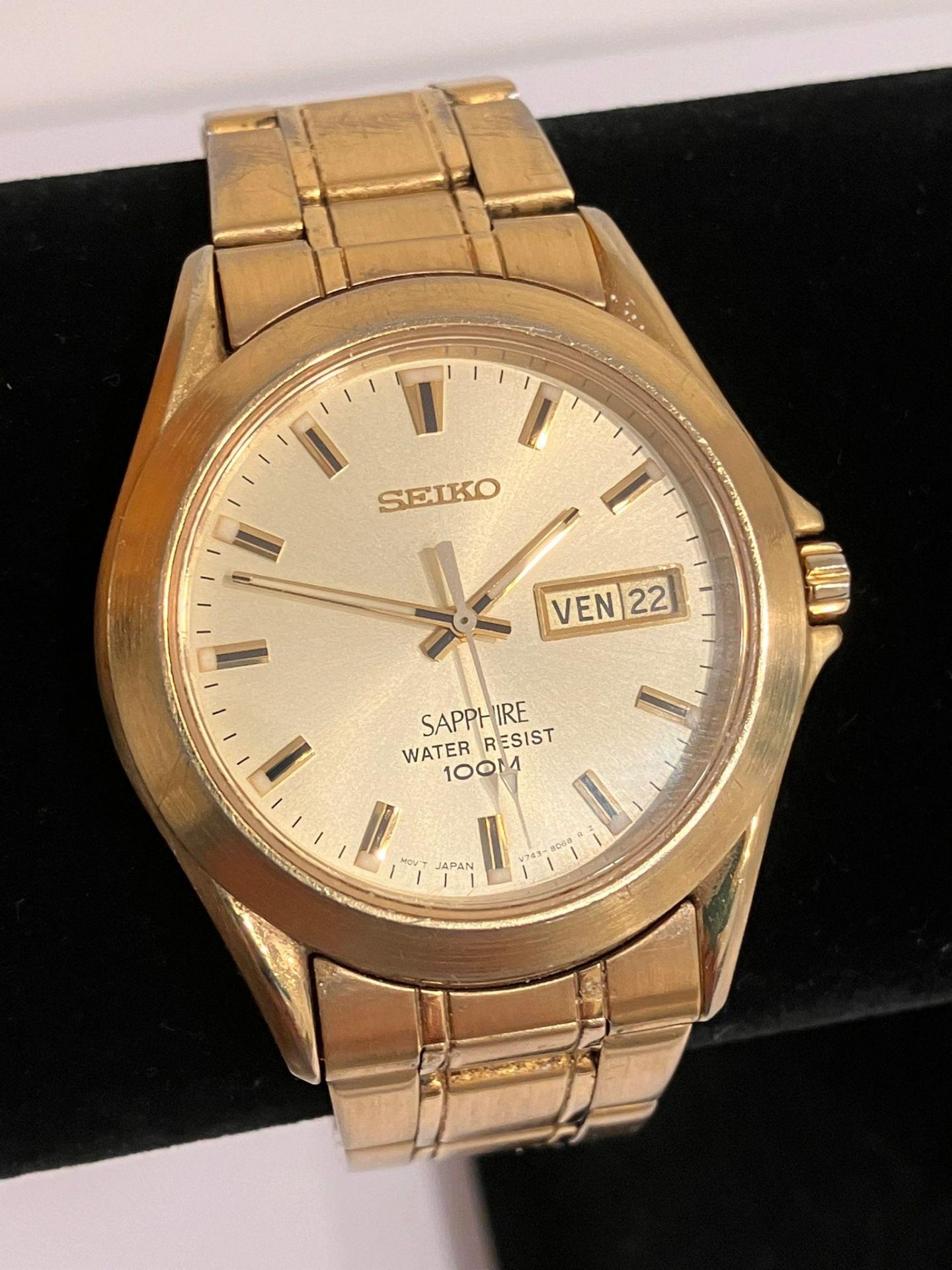 Gentlemans SEIKO ‘SAPPHIRE’ WRISTWATCH DAY/DATE model , Quartz movement in full working order.