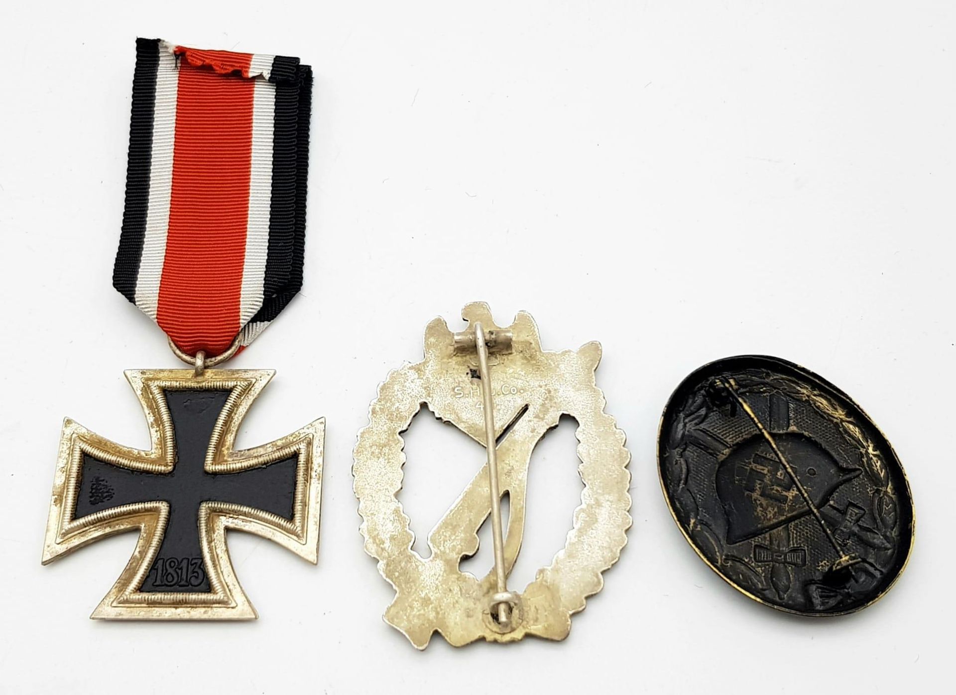 WW2 German Wehrpass and Awards for Obergefreiten Karl Hübner of the 13th Jäger Regiment which was - Image 4 of 13