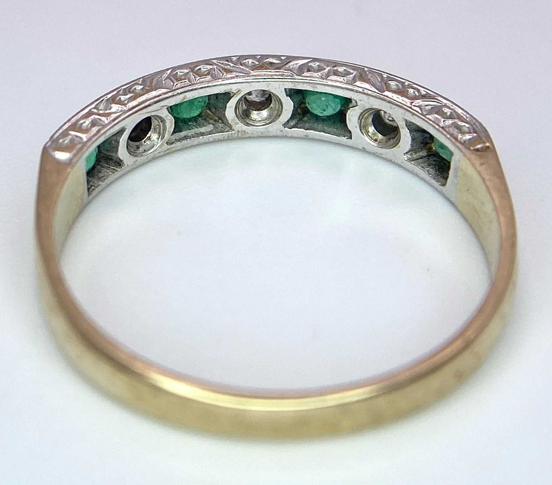 A 9K Yellow Gold Diamond and Emerald Ring. Size N, 1.8g total weight. Ref: 8408 - Image 8 of 13