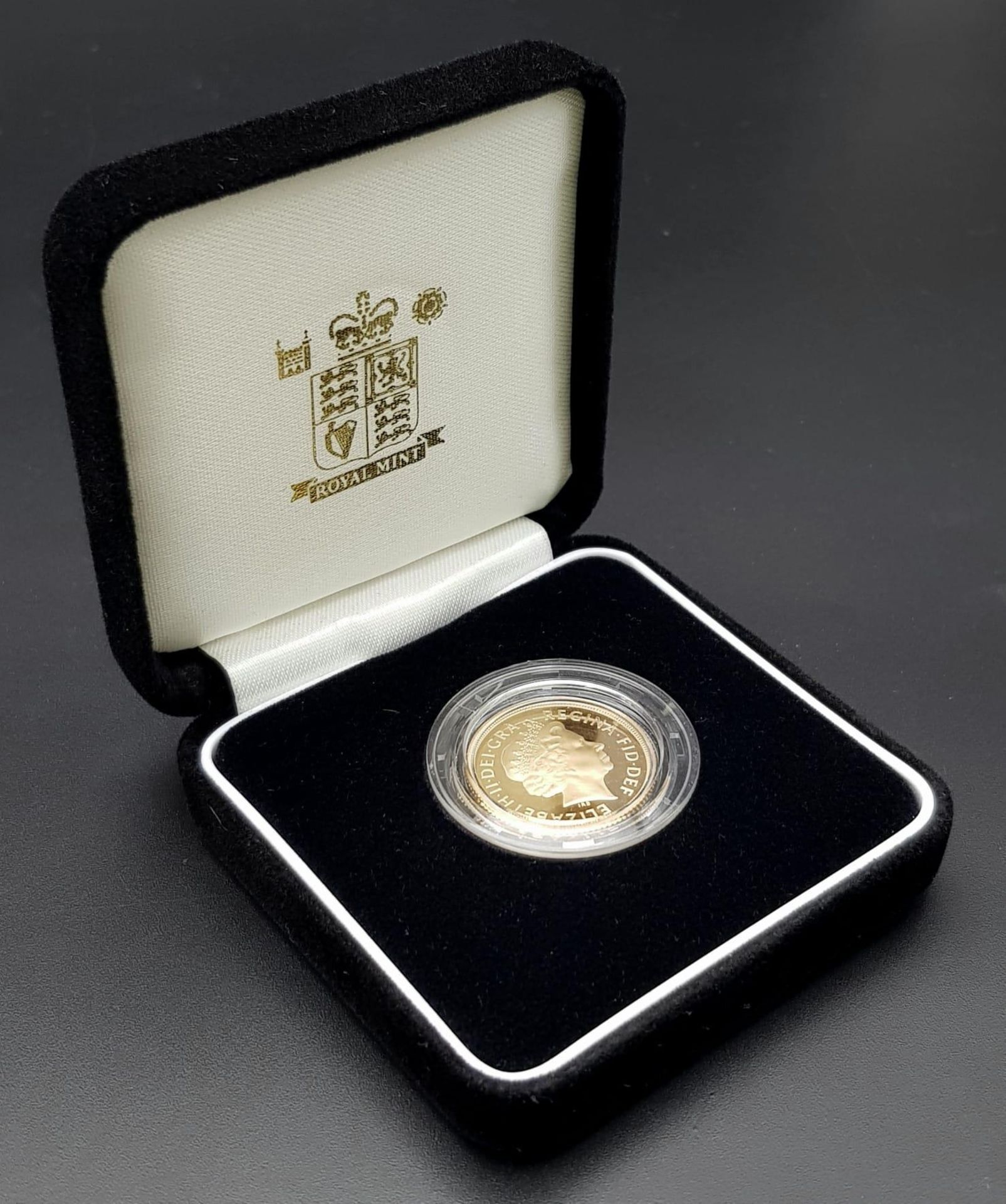 A Royal Mint Queen Elizabeth II 2003 Proof 22K Gold Full Sovereign. Classic George and Dragon - Image 3 of 6