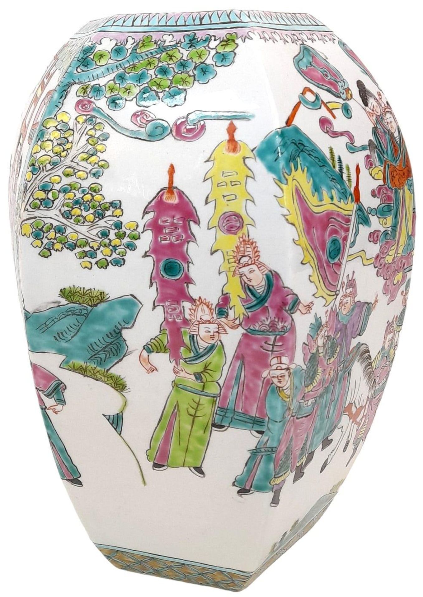 A Superb Antique Chinese Octagonal Famille Rose Canton Vase with Wonderfully Painted Court Scenes in - Bild 4 aus 8