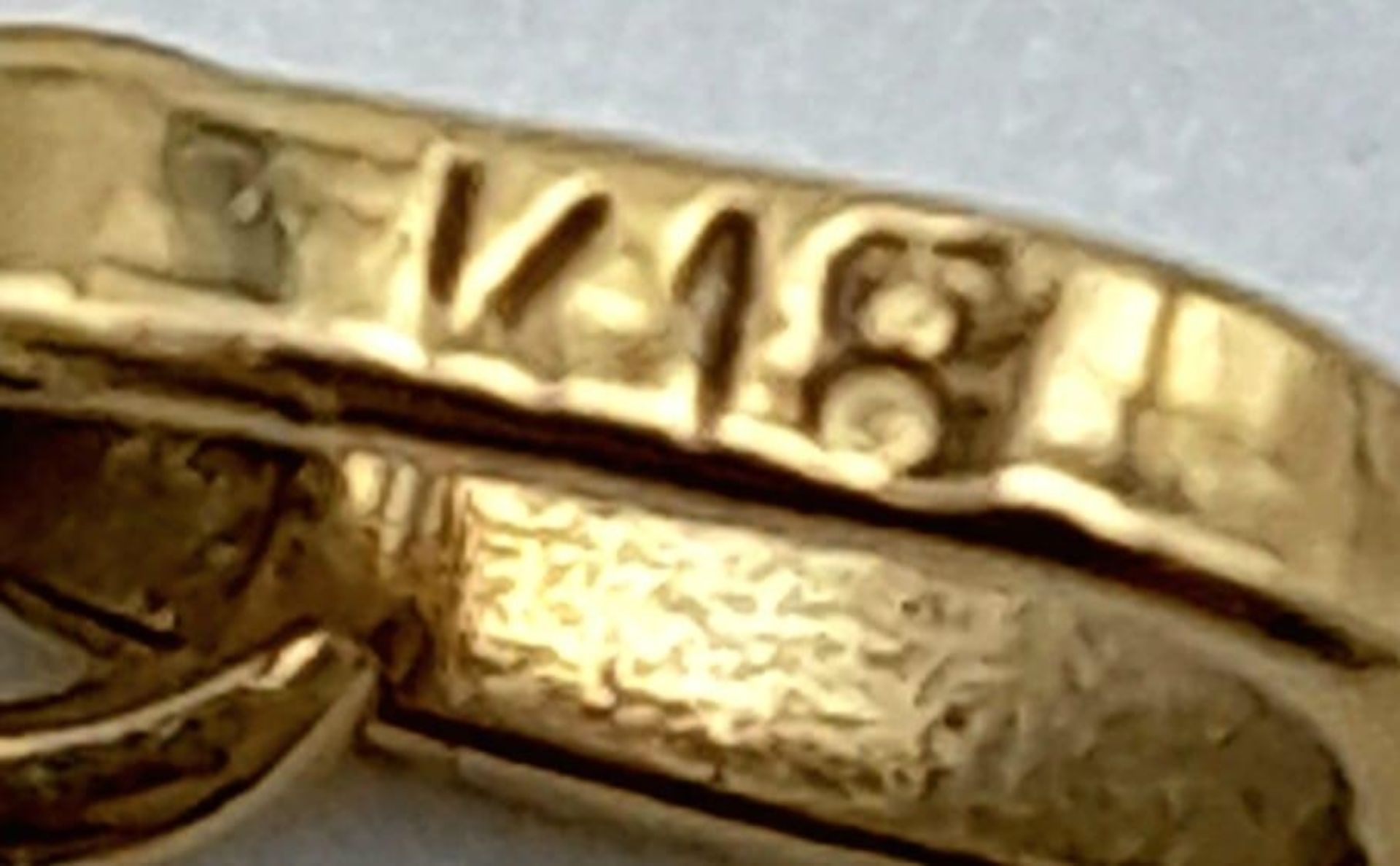 An 18K Yellow Gold Lucky Horseshoe Pendant/Charm. 2cm. 1.15g - Image 6 of 7
