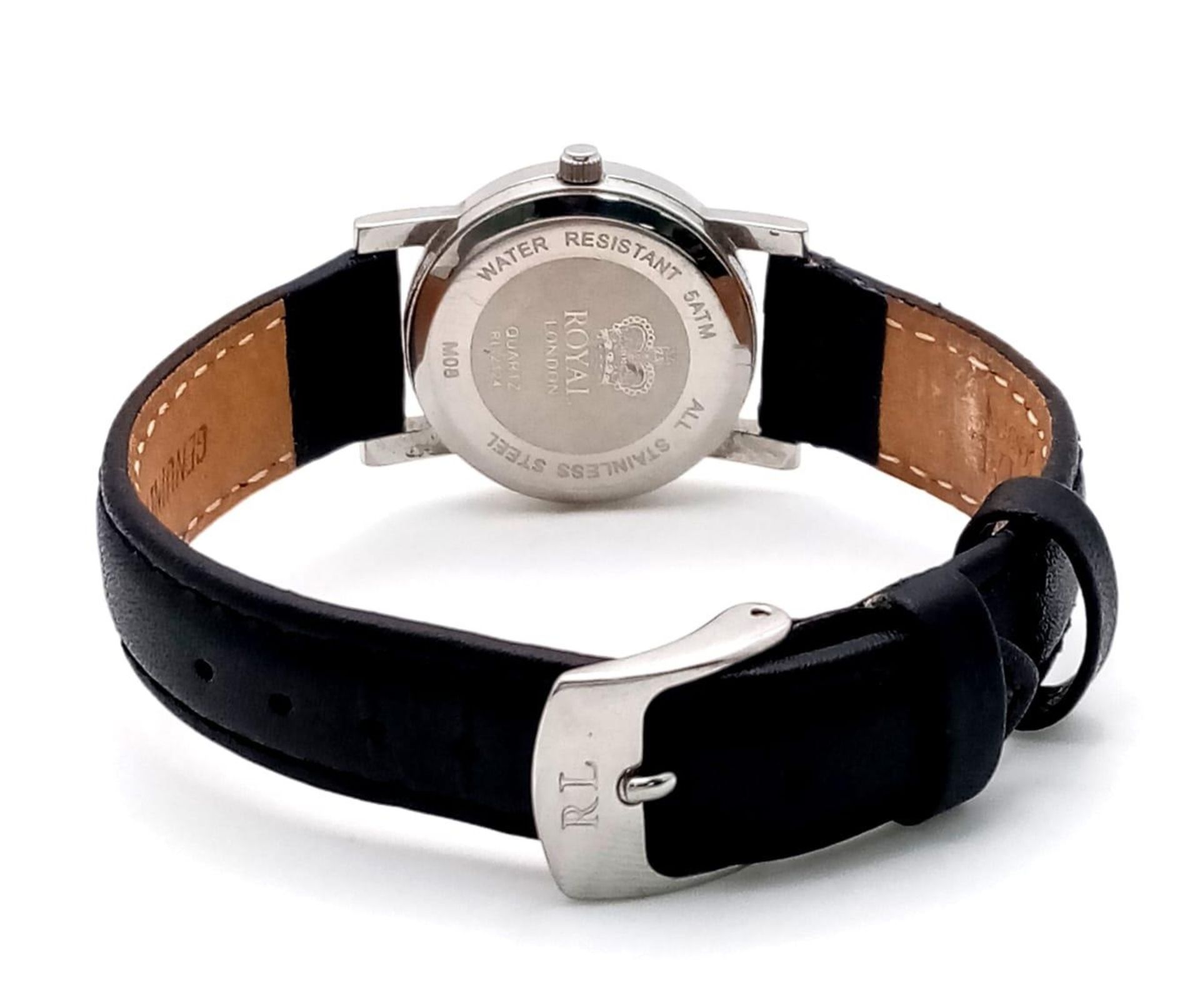 A Ladies Royal London Quartz Watch. Black leather strap. Stainless steel case - 25mm. White dial - Bild 7 aus 7