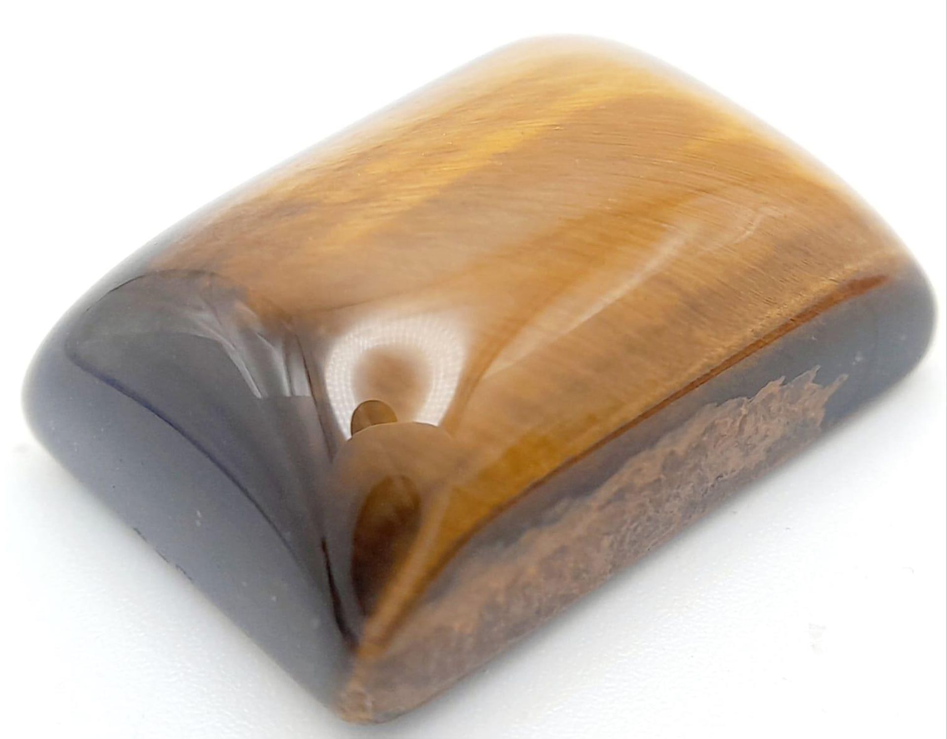 A 29.70ct Natural Tiger Eye Gemstone, in the Square Cabochon shape. Comes with the GLI - Bild 4 aus 7