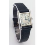 A Vintage Must de Cartier Tank Quartz Ladies Watch. Black leather strap. 925 silver case - 21mm.