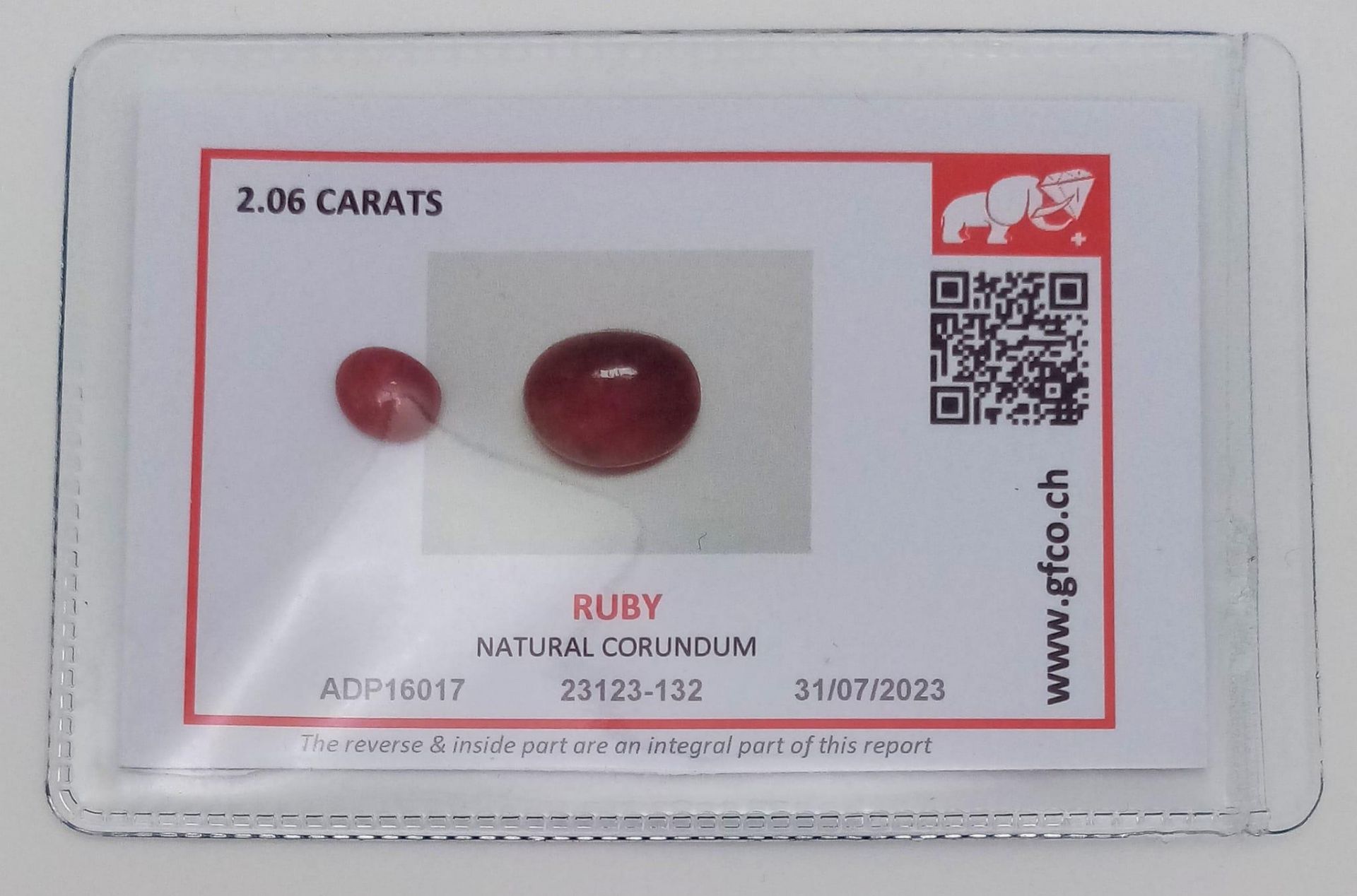 A 2.06ct Madagascan Red Ruby Gemstone. Comes with a GFCO certificate in a sealed package. - Bild 2 aus 3