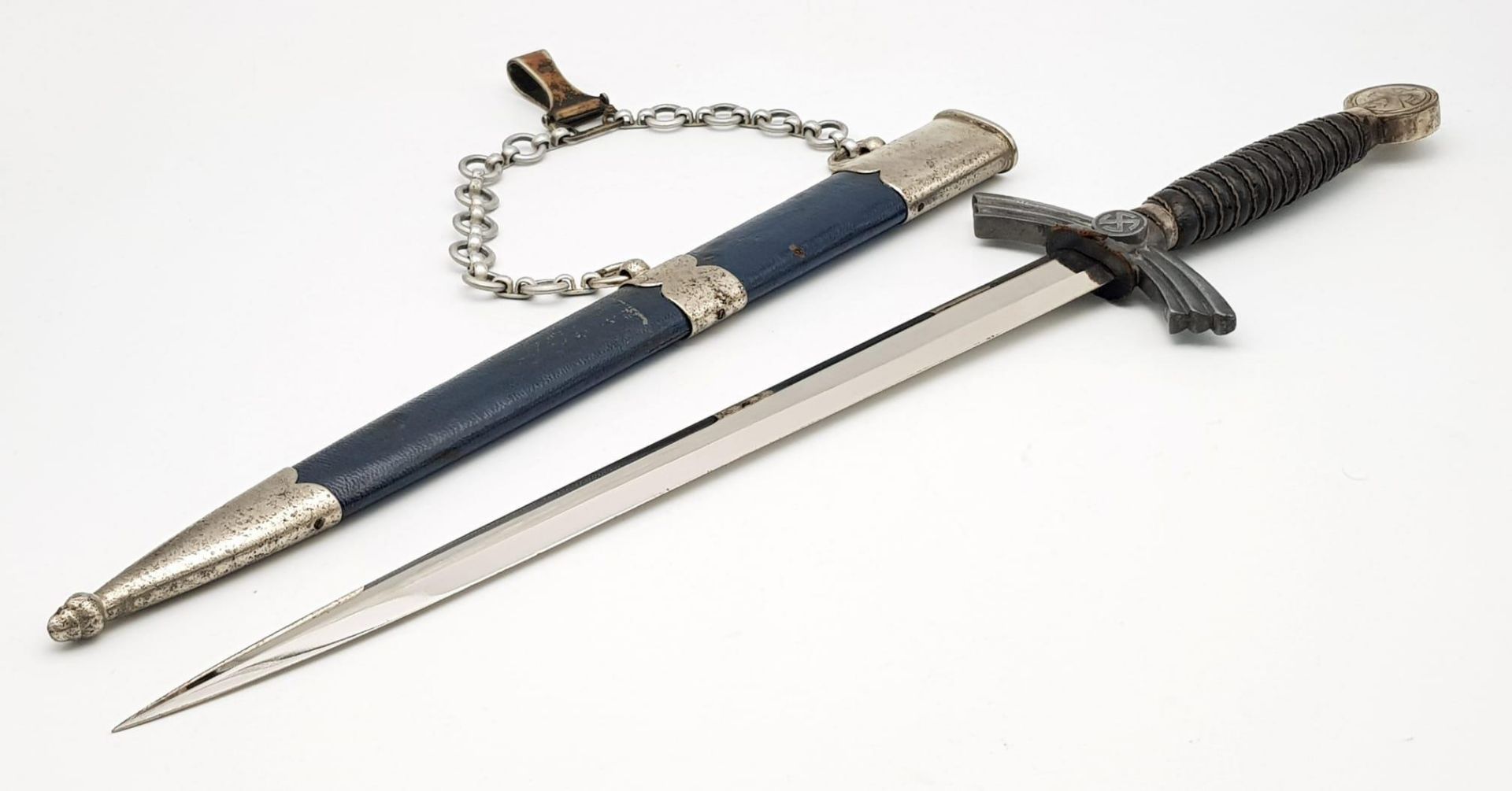 A Blue Luftwaffe Dagger - 1st Model by FW Holler. The mounts and hilt are solid nickel. The sun- - Image 5 of 7