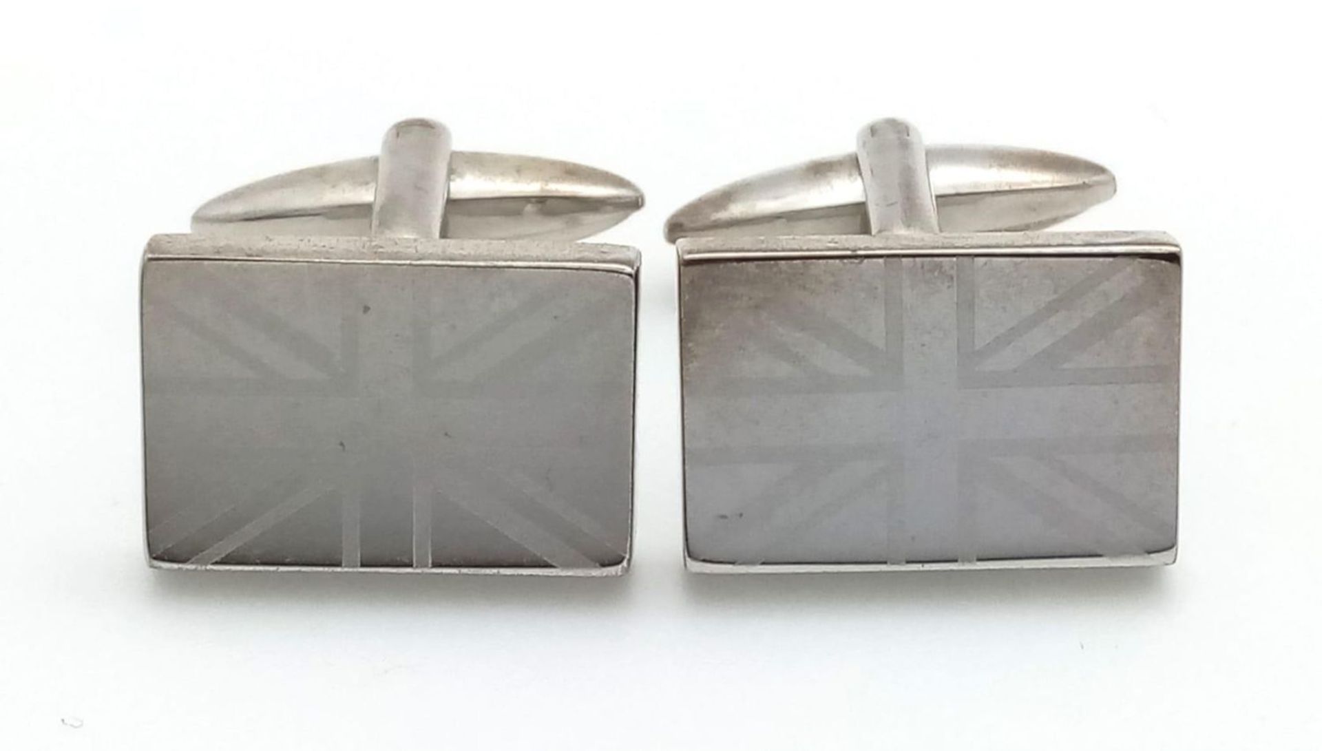 A pair of THOMAS NASH Union Jack cufflinks in original presentation box. - Bild 5 aus 8