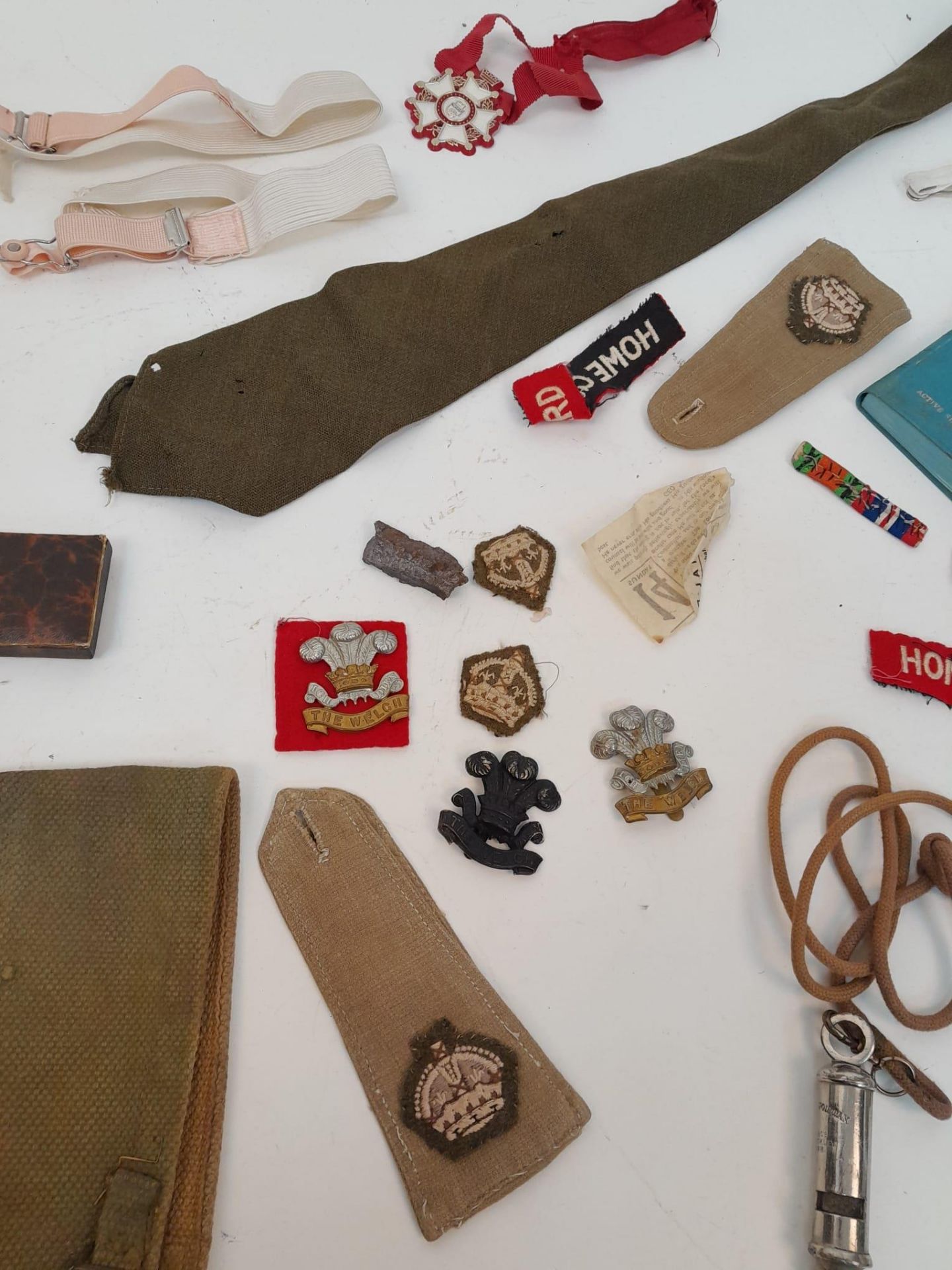 An Assortment of Vintage British Military Belts, Buckles and Badges. - Image 2 of 4