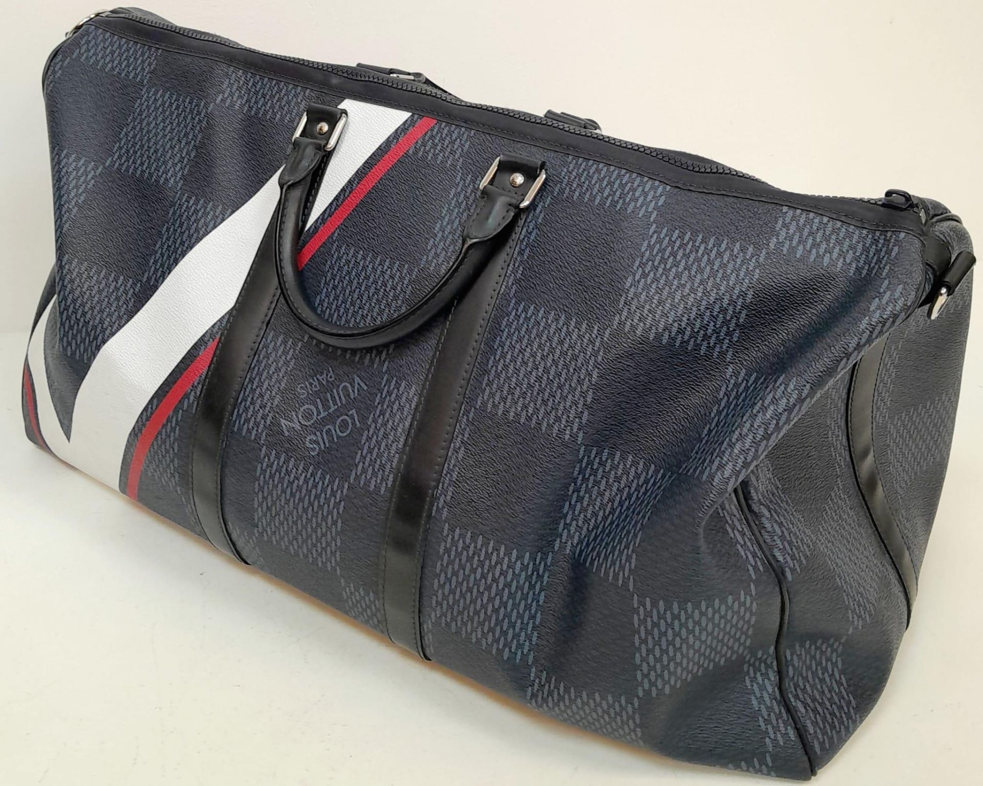 A Louis Vuitton America's Cup Oversized Keepall. Damier canvas in dark blue with a 'V' Gaston logo - - Image 3 of 9