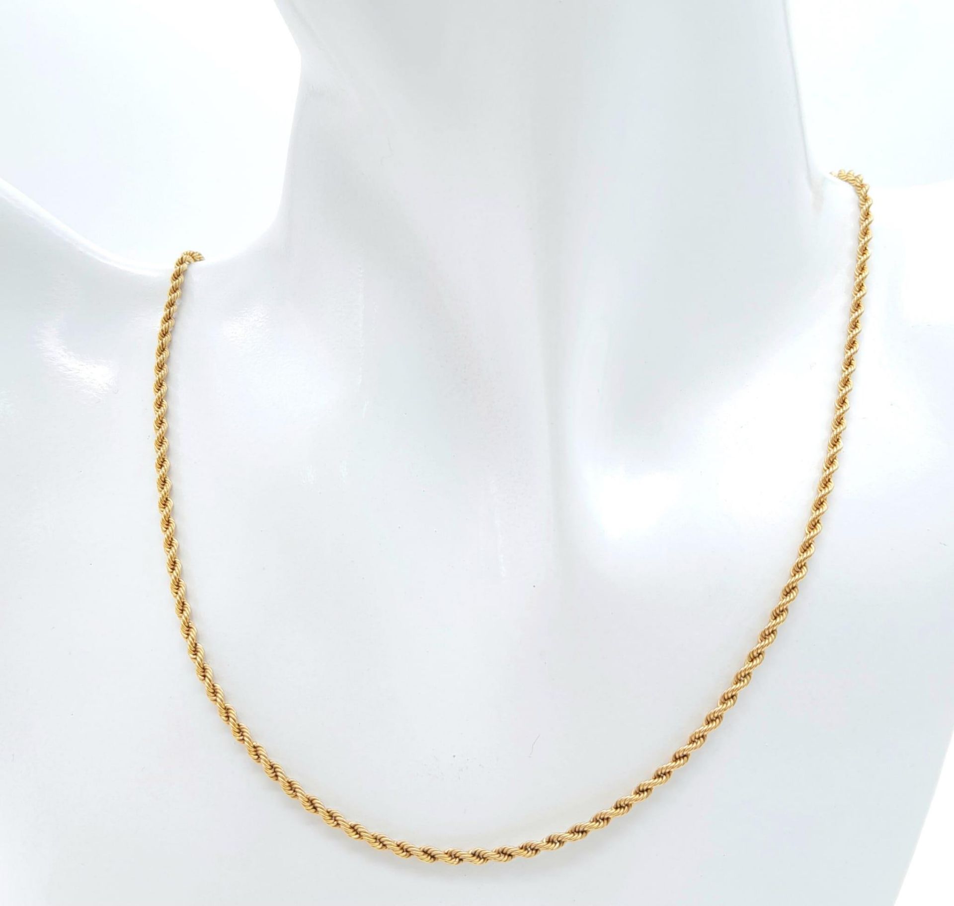 A 44cms 9k gold twist link neck chain . 7.4gms - Image 3 of 5