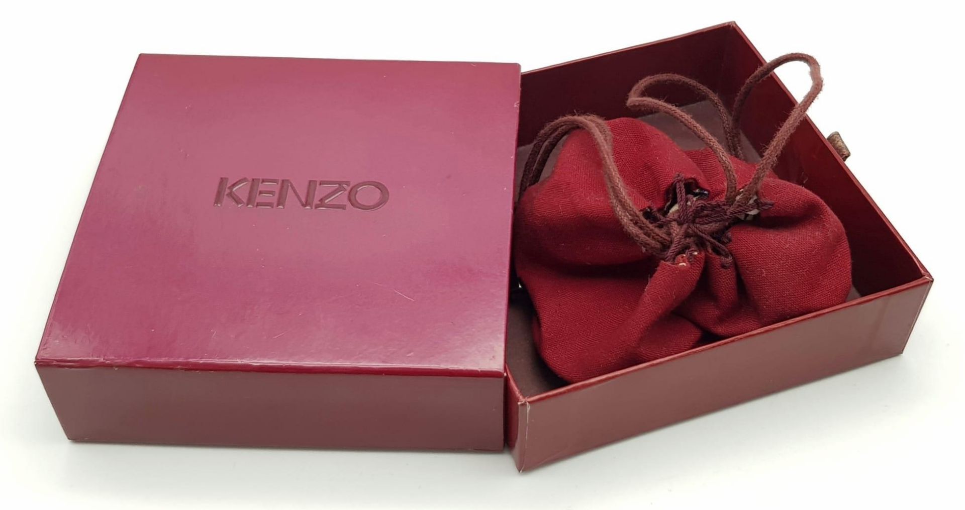 A Vintage Kenzo Heart Pendant Necklace. 50cm Length 950 Silver Chain. Pendant Measures 3.5cm Wide. - Bild 10 aus 11