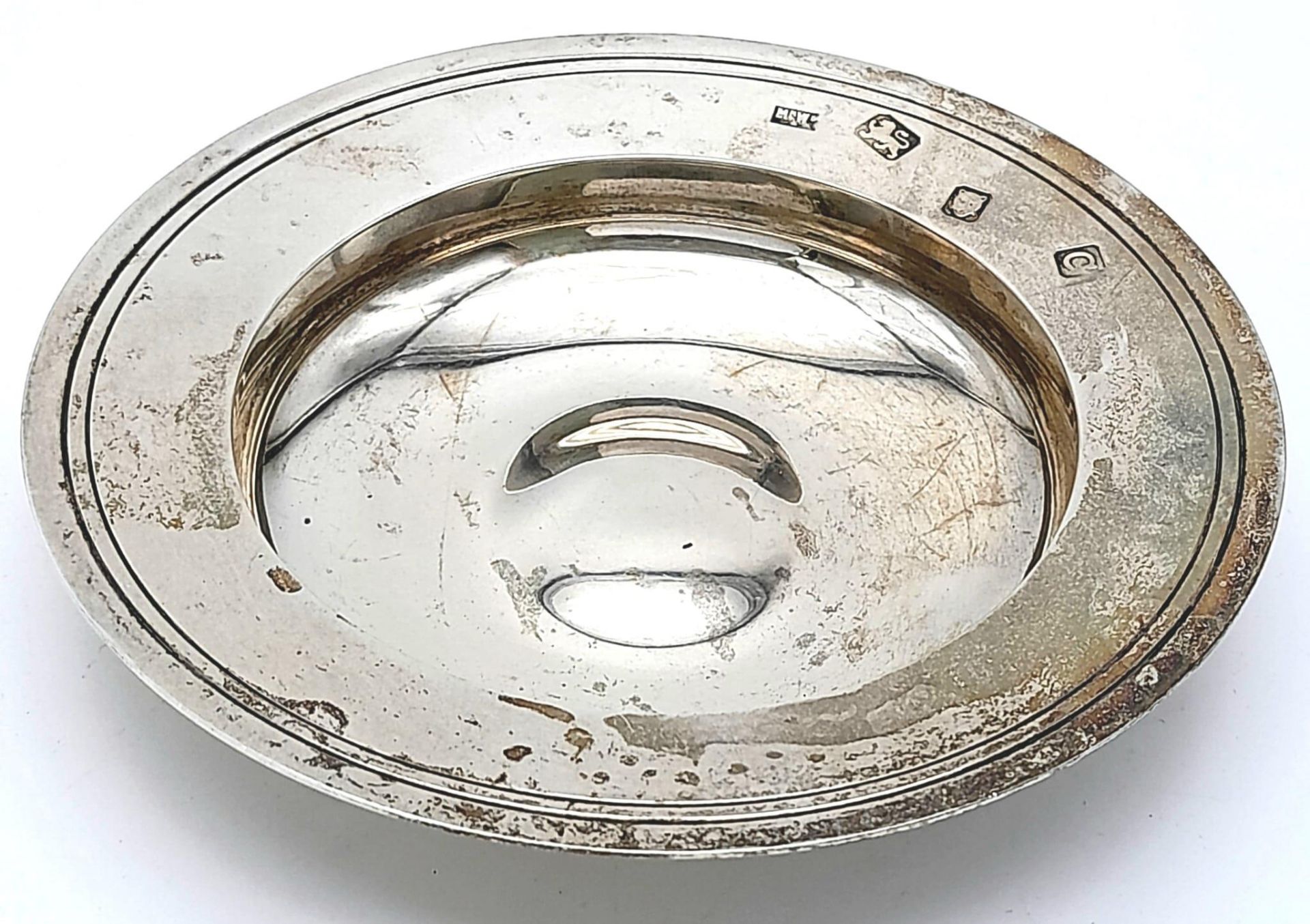 A vintage sterling silver Armada dish with full London hallmarks, 1958. Total weight 98.2G. Diameter - Image 3 of 7