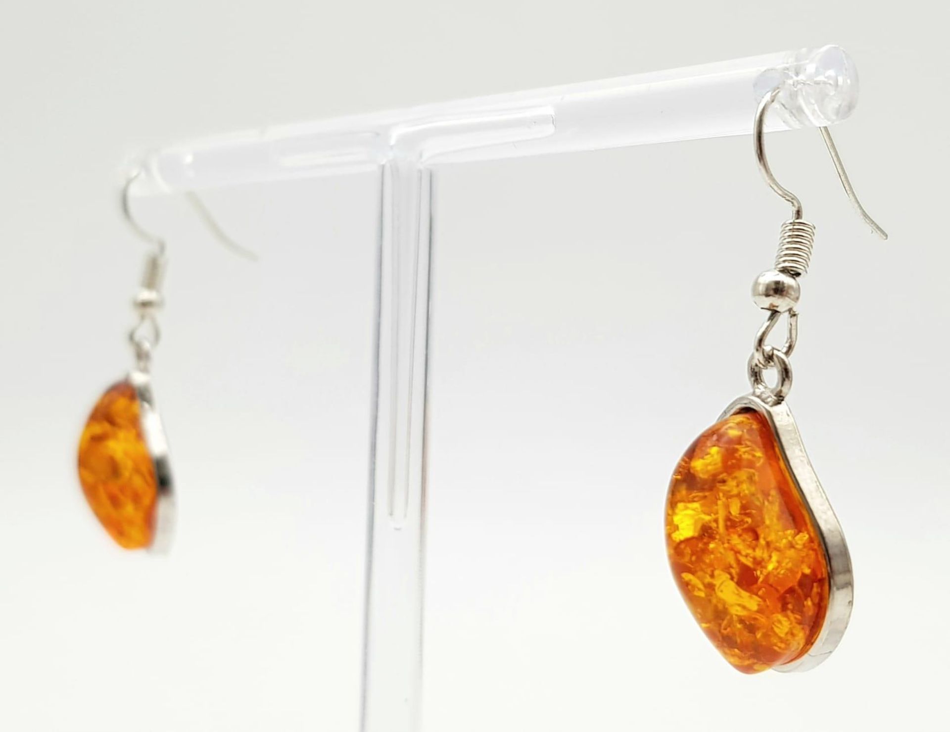 An amber bracelet with matching earrings set in a presentation box, bracelet length: 20 cm, earrings - Bild 4 aus 12